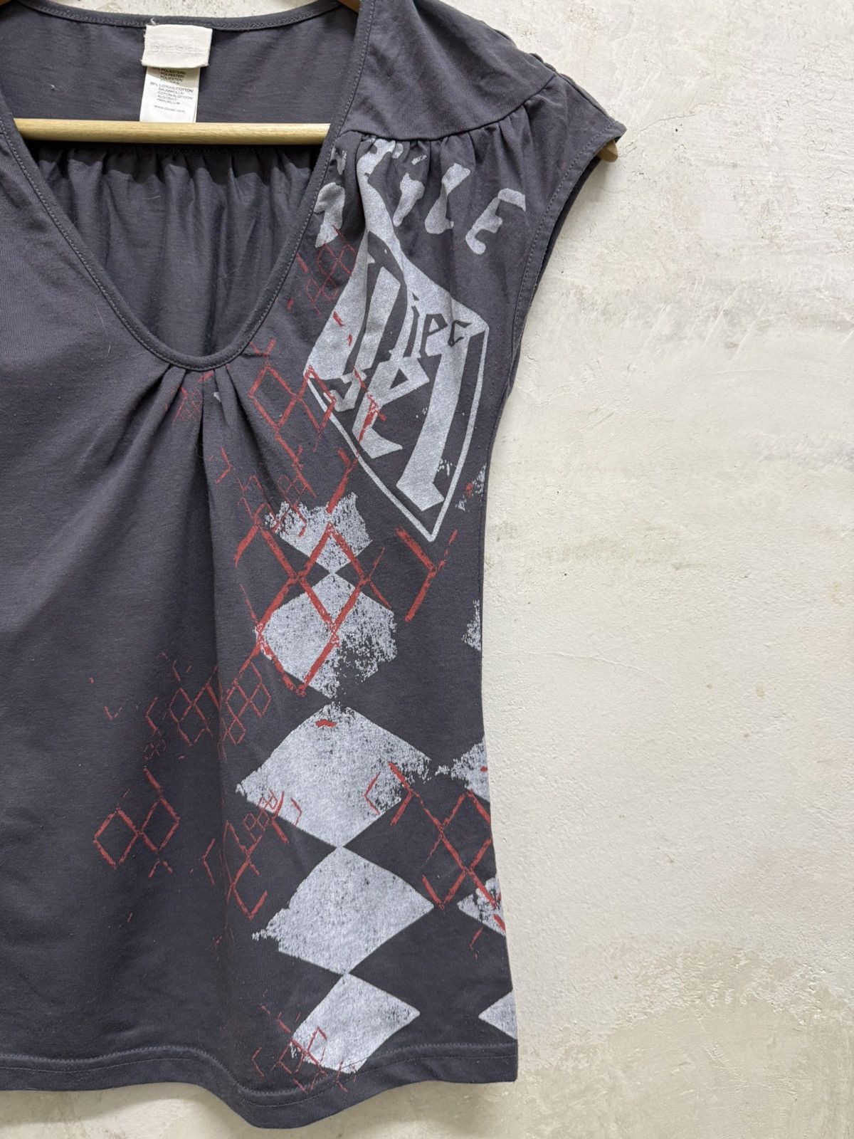 Diesel 2000s Sexy Gothic Diesel y2k Crop Top Size XS / US 0-2 / IT 36-38 - 2 Thumbnail