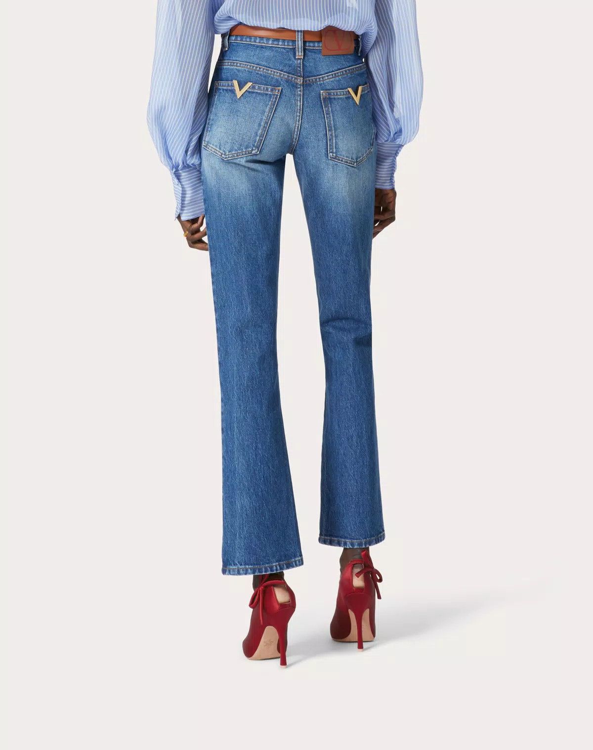 Valentino o1s1wg110625 Denim Trousers in Denim Blue Size 27" / US 4 / IT 40 - 5 Thumbnail