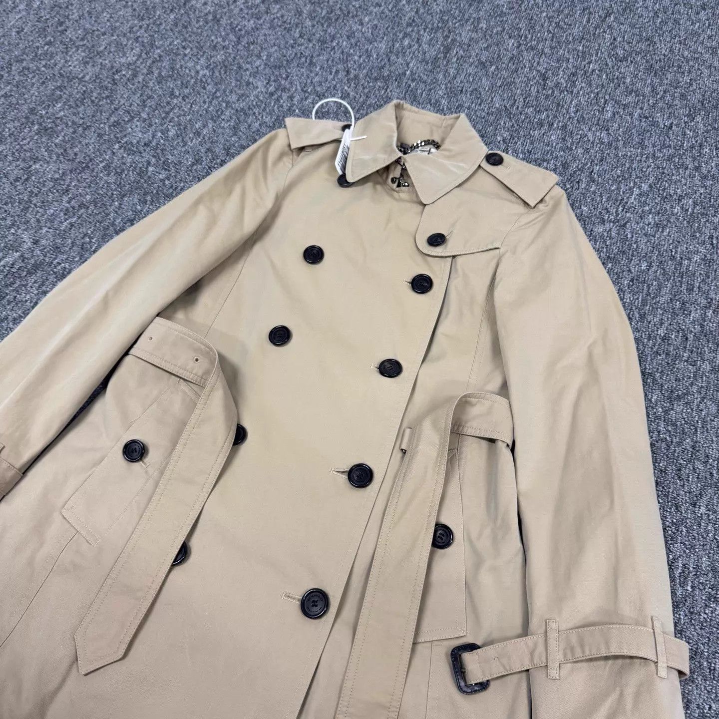Burberry Burberry Double-Breasted Belted Trench Coat UK4 99 New Size XS / US 0-2 / IT 36-38 - 4 Thumbnail