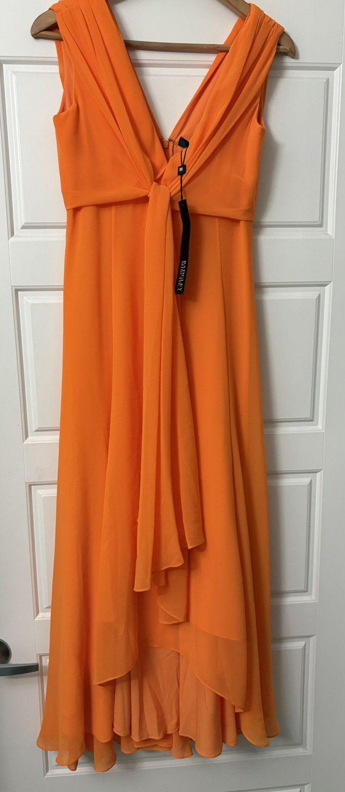Badgley Mischka NWT Badgley Mischka Orange Front Knot Sleeveless Gown 6 Size M / US 6-8 / IT 42-44 - 4 Thumbnail
