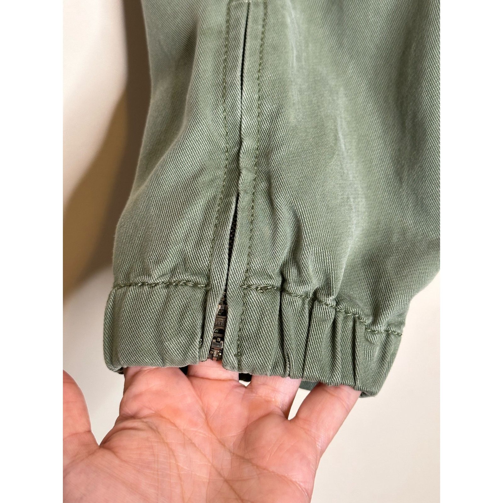 Loft Loft green cargo jogger casual pants size 4P Size 32" / US 10 / IT 46 - 7 Thumbnail