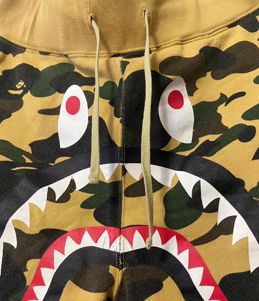 Bape BAPE Classic Shark Shorts K10 Size US 33 - 2 Thumbnail