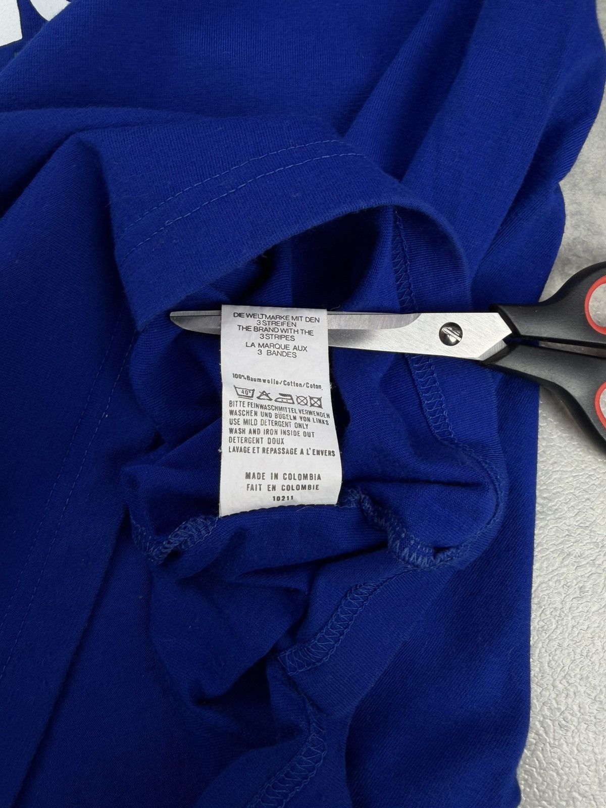 Adidas Vintage Adidas Equipment Big Logo Tee Blue Size US L / EU 52-54 / 3 - 7 Thumbnail