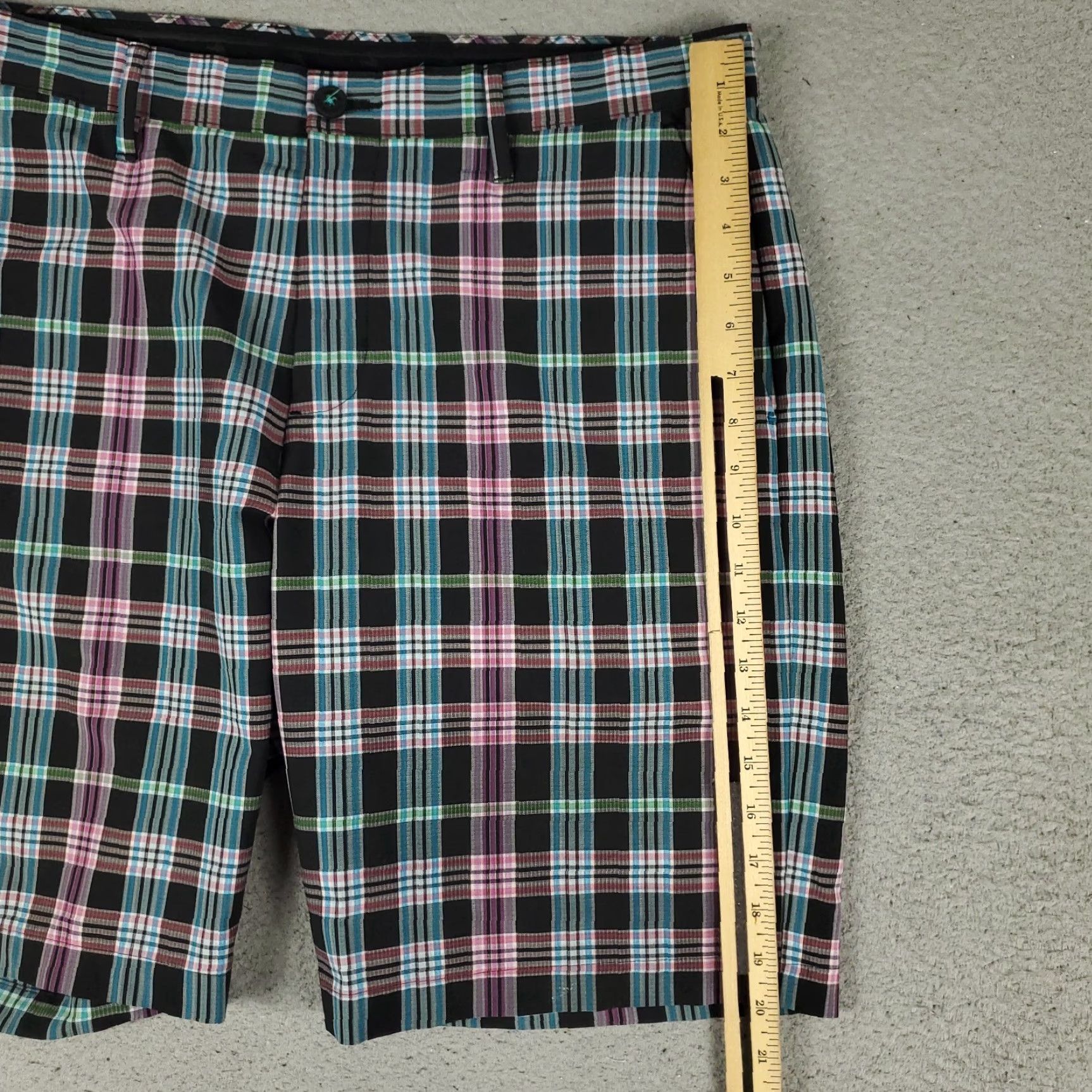 Tommy Bahama Tommy Bahama Shorts Mens 35 Plaid Black Polyester Chino Flat Front Casual Flat Front Chino Mens 35 Tommy Bahama Shorts Black Plaid Casual Asian?? Size US 35 - 5 Thumbnail