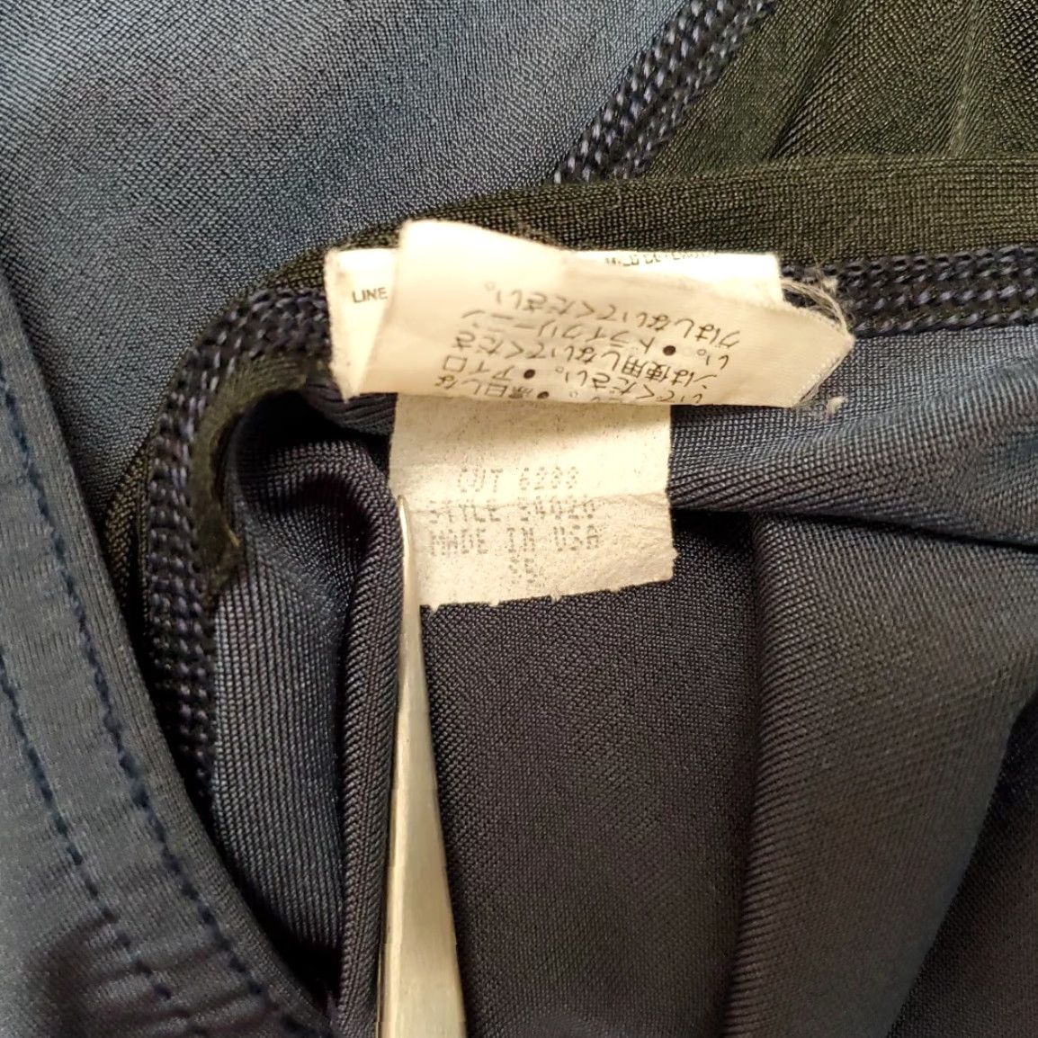 Patagonia VINTAGE Patagonia Shirt Mens L Blue Baselayer Pullover Performance Layer VTG Made in USA Ballpark: Cycling, Hiking, Skiing Mens Size US L / EU 52-54 / 3 - 6 Thumbnail