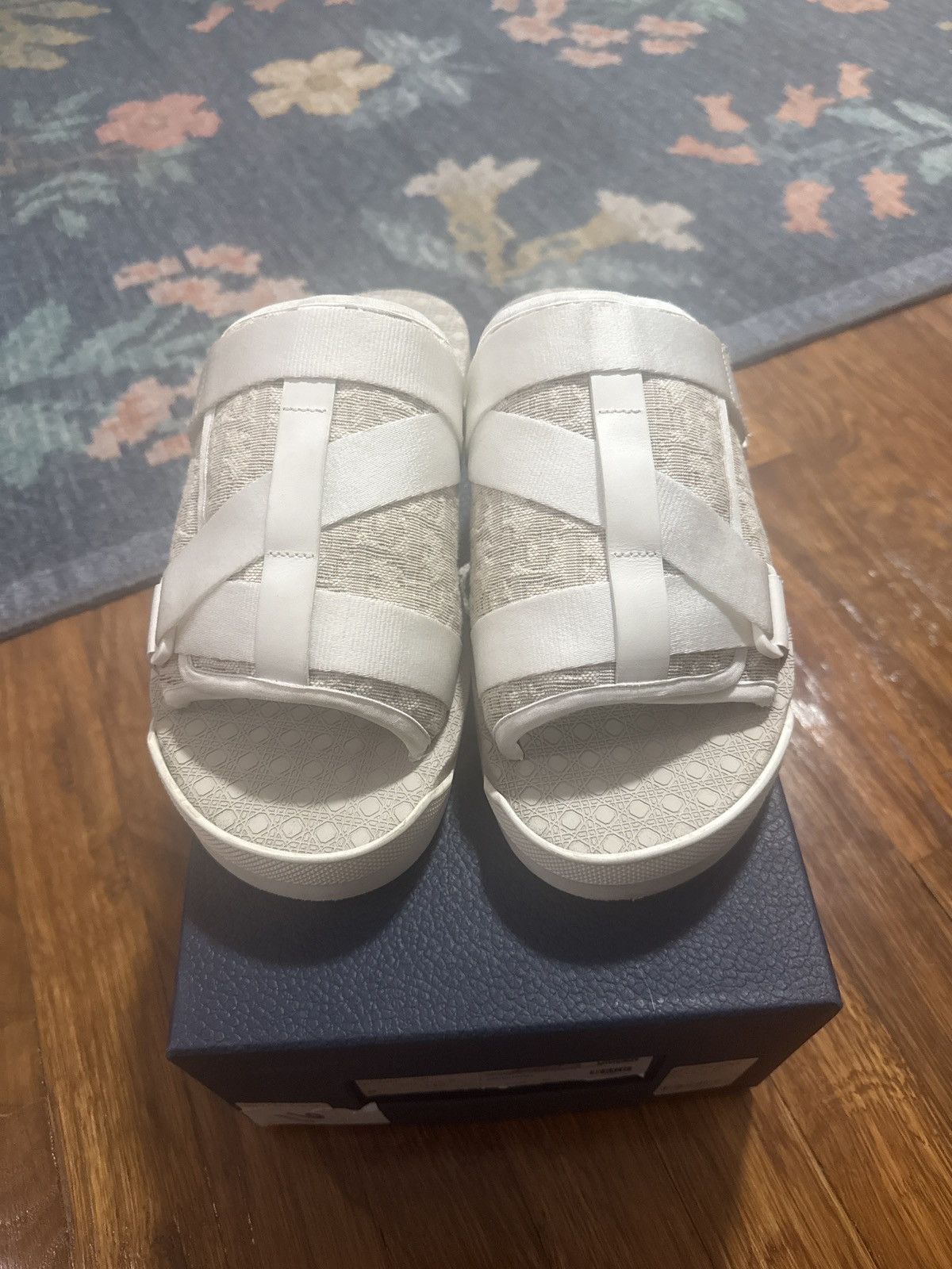 Dior dior alpha sandals off white | Grailed display picture 3