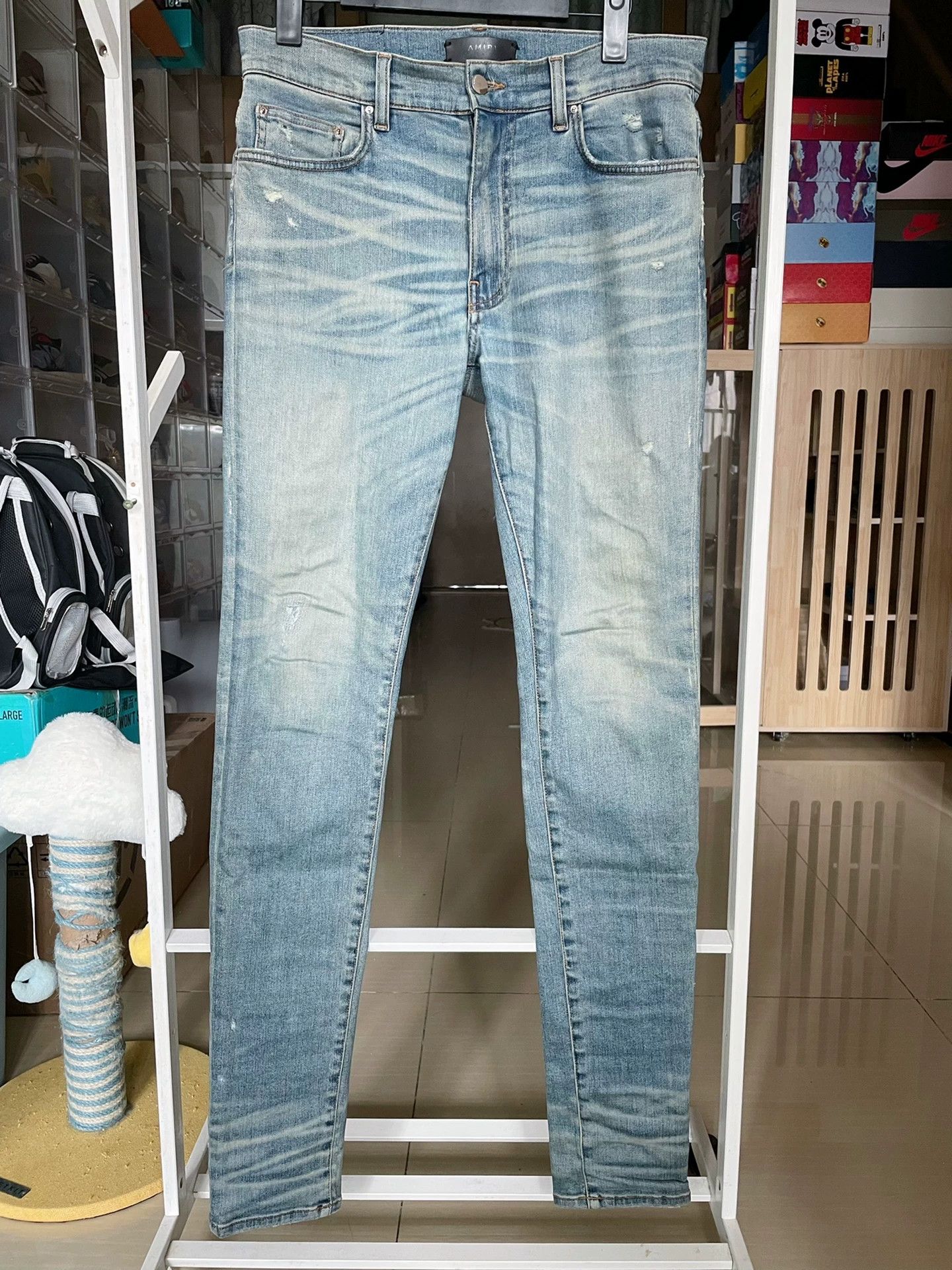 Amiri Amiri Washed Blue Jeans Size 32 Size US 32 / EU 48 - 1 Thumbnail