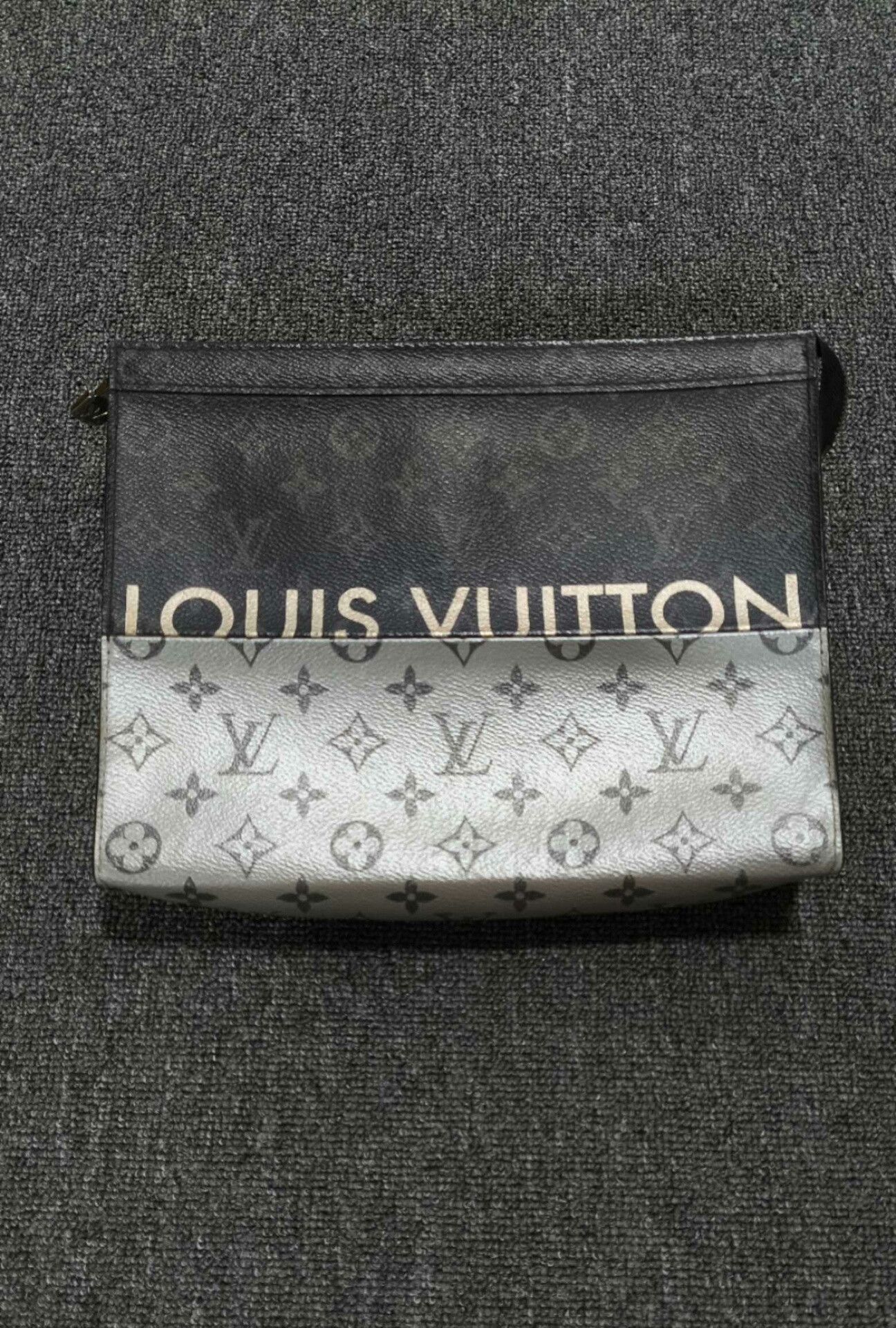 Louis Vuitton Louis Vuitton Gray Bag one size Men Size ONE SIZE - 1 Thumbnail