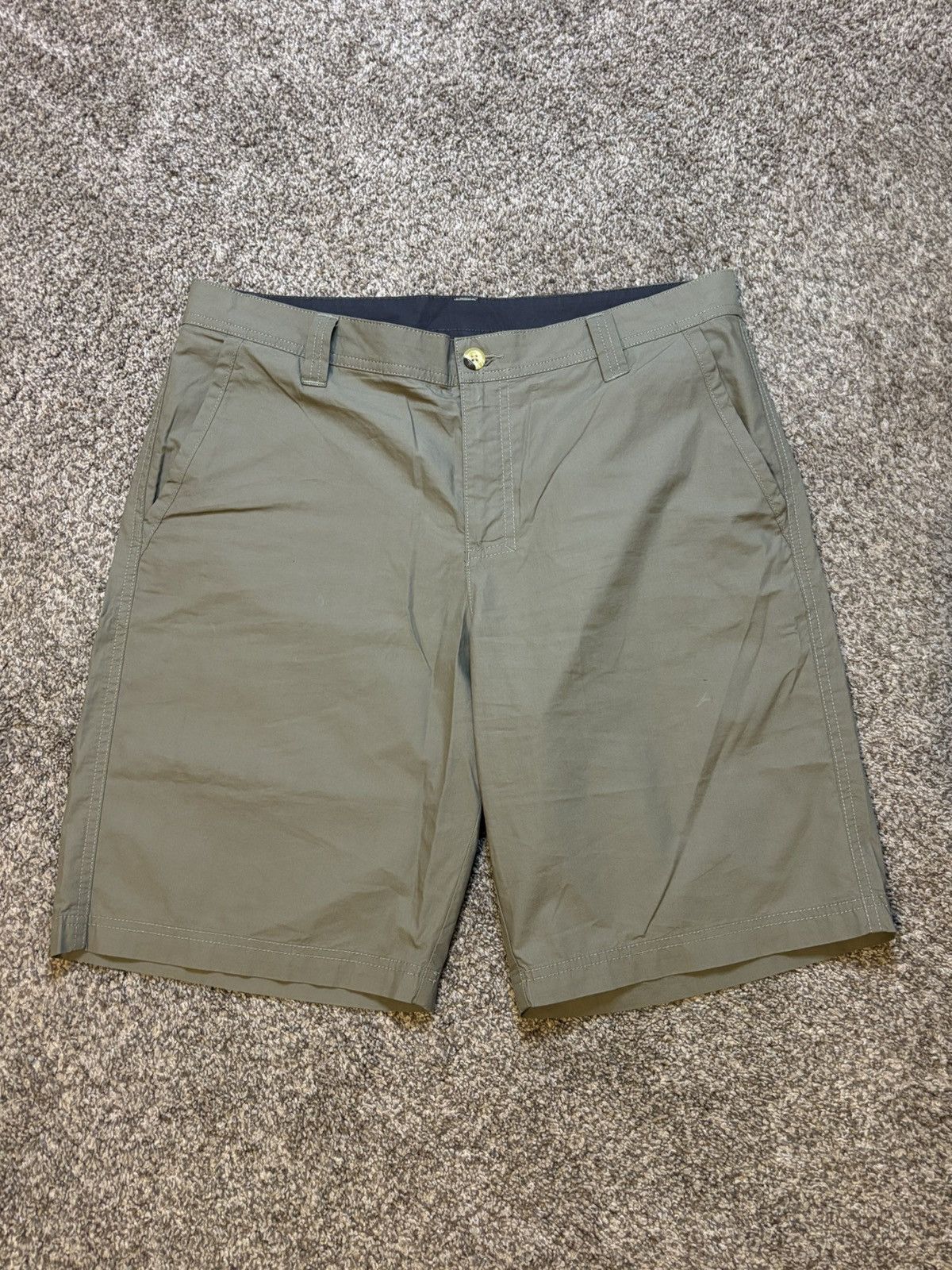 Columbia Men's Flex Shorts Columbia Relaxed Fit khaki beige Size US 34 / EU 50 - 1 Thumbnail