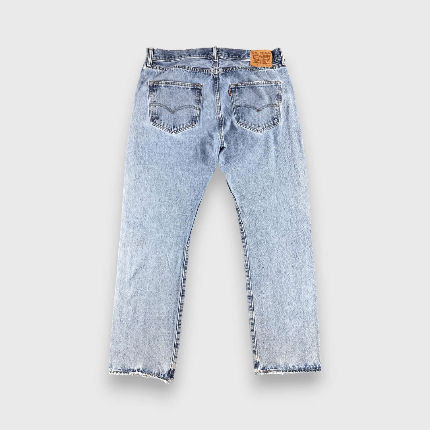 Levi's Vintage Light Wash Levis 501 Jeans- J1366 Size US 37 - 2 Thumbnail