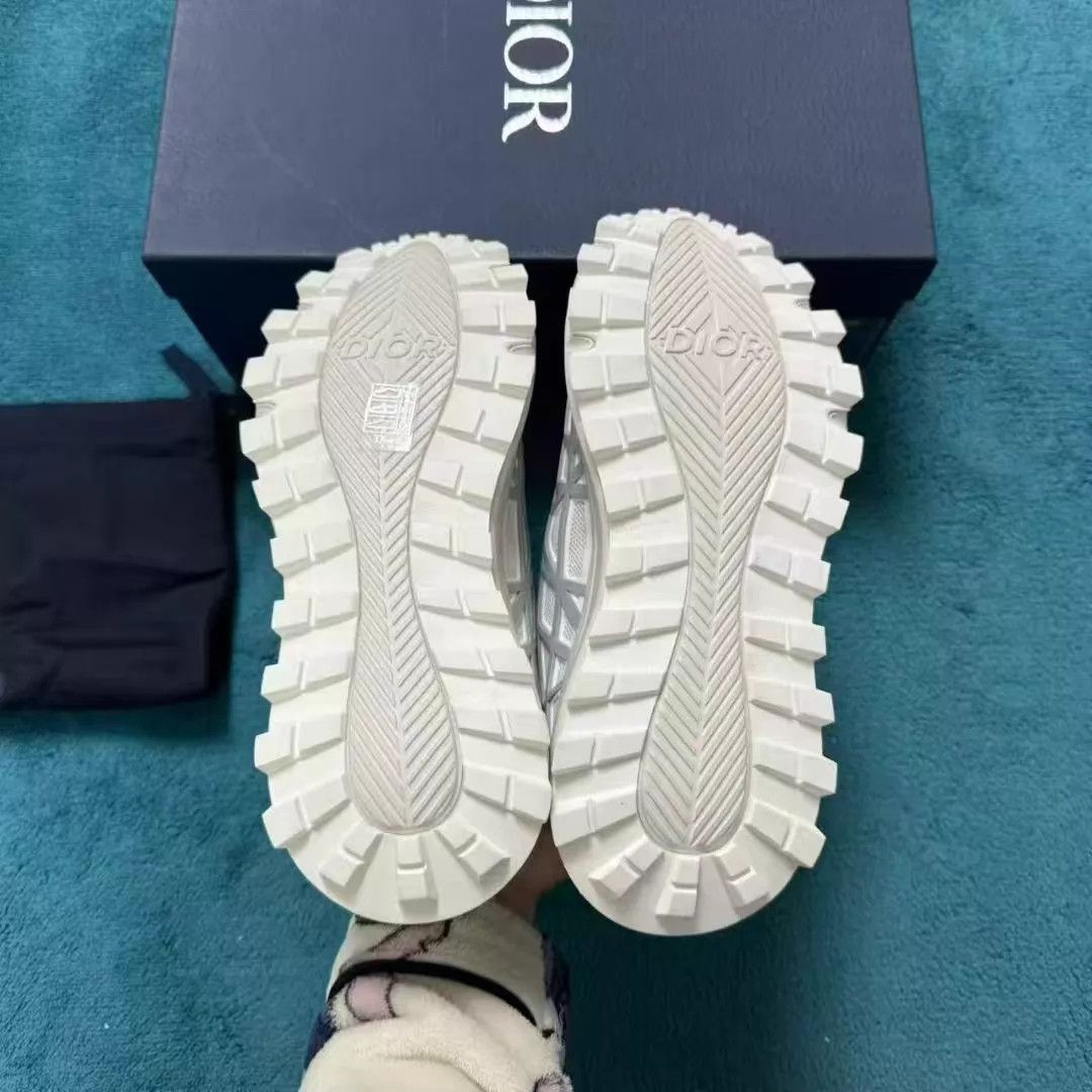 Dior Dior B31 Mesh Tartan Low-Top White Sneaker Size US 8.5 / IT 38.5 - 5 Thumbnail