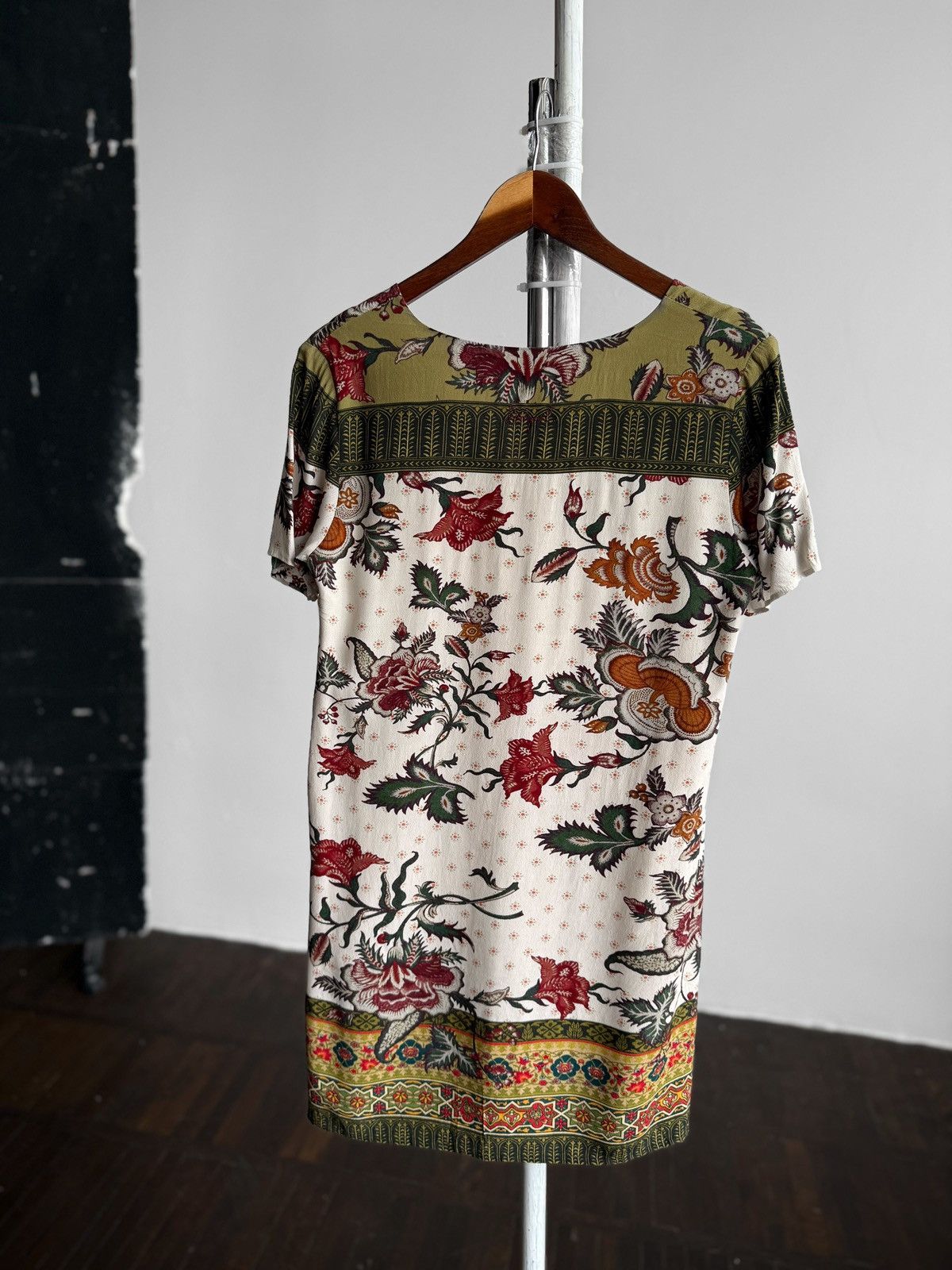Desigual Desigual Womens Floral Boho Short Sleeve Mini Dress V Neck Size M / US 6-8 / IT 42-44 - 5 Thumbnail