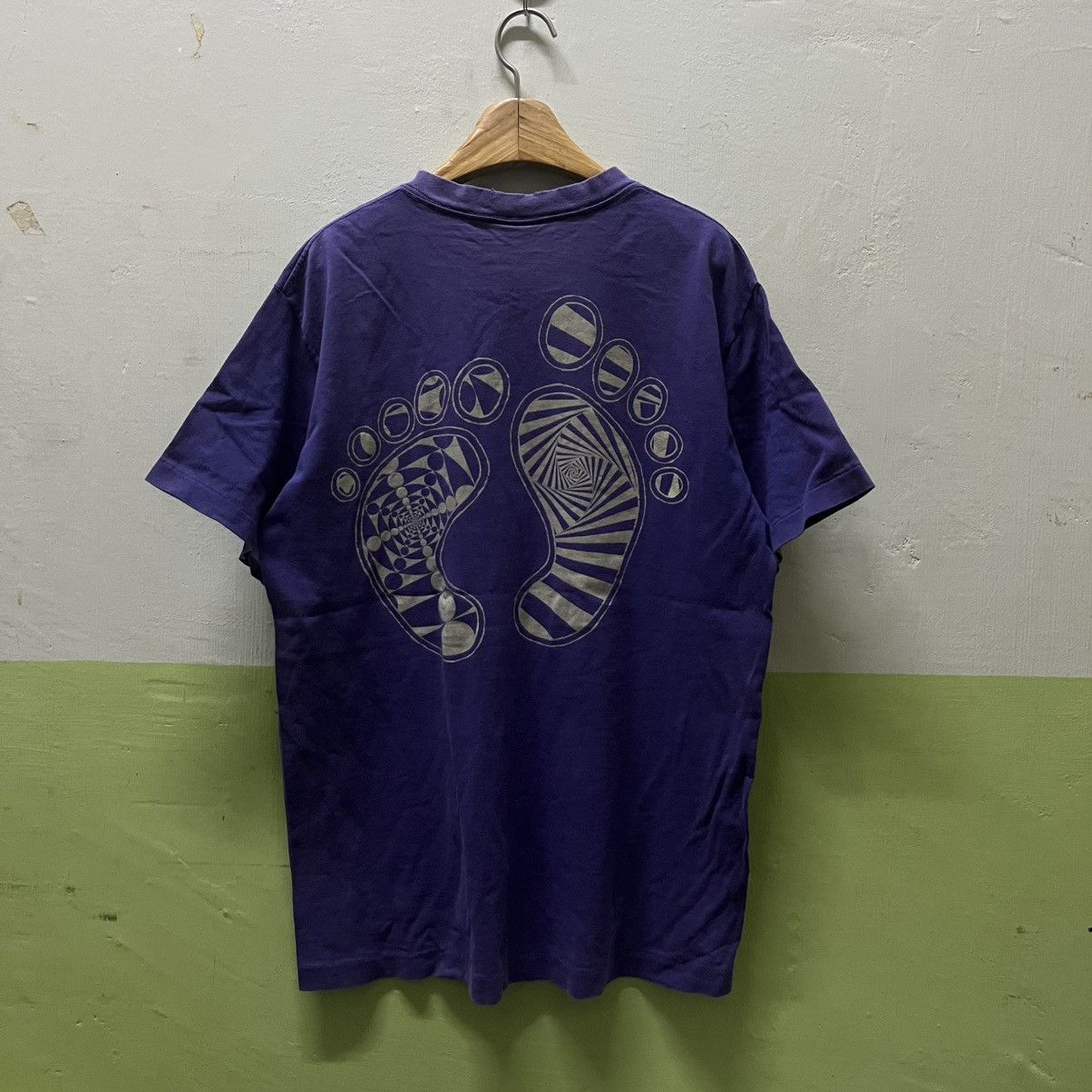 Hang Ten Rare Distressed Vintage Hang Ten Surf/Hawaii Backhit Tees Size US M / EU 48-50 / 2 - 1 Thumbnail