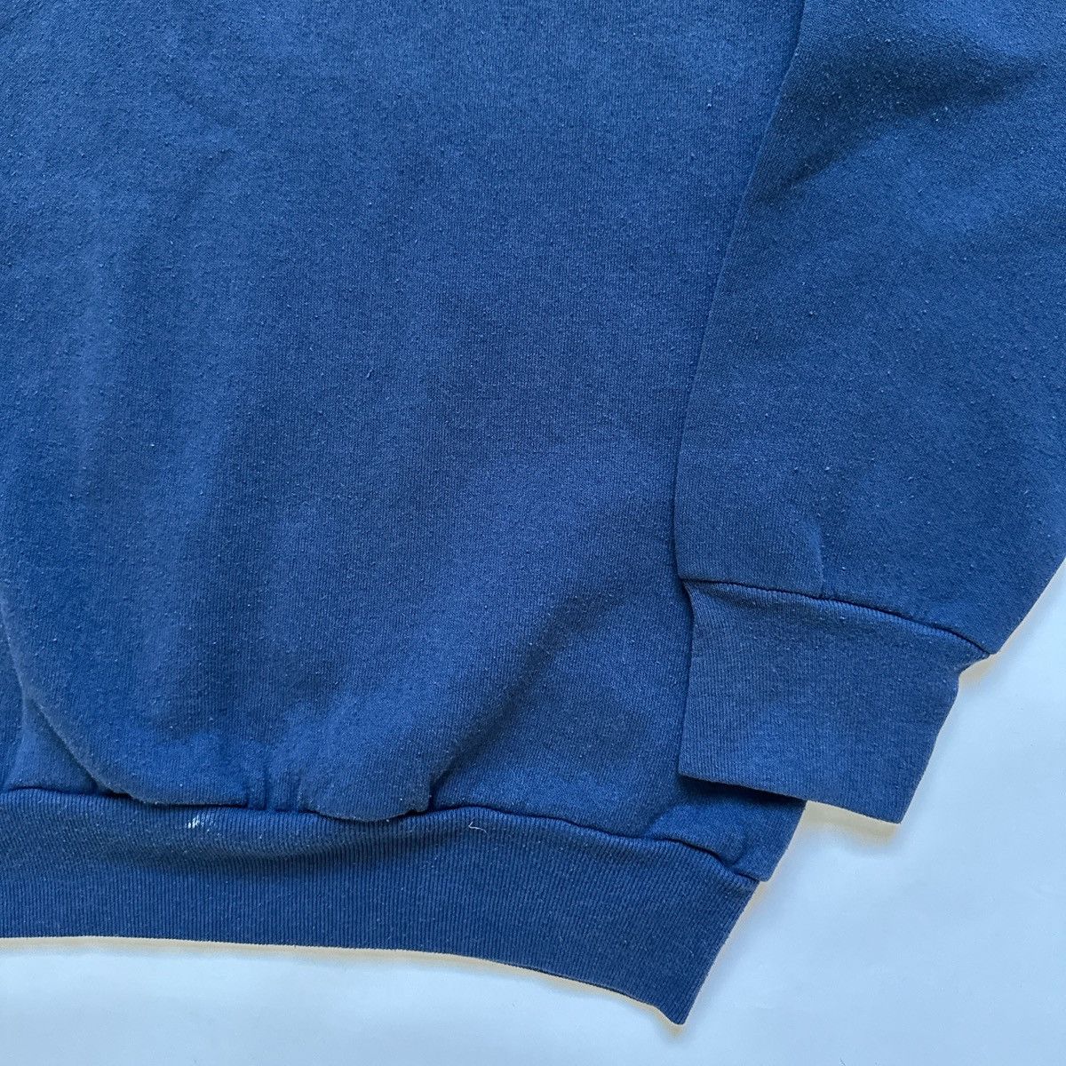 Guess Vintage Guess distressed stencil stripe logo raglan crewneck Size US M / EU 48-50 / 2 - 3 Thumbnail