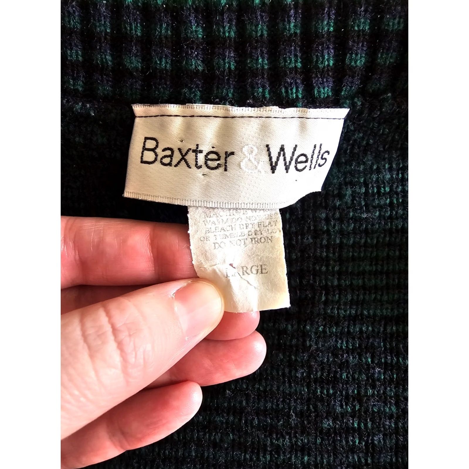 Vintage VINTAGE Baxter & Wells Cardigan Sweater Womens Large Green & Black Plaid 1990s 80s Androgyny, Casual Shirt Size L / US 10 / IT 46 - 4 Thumbnail