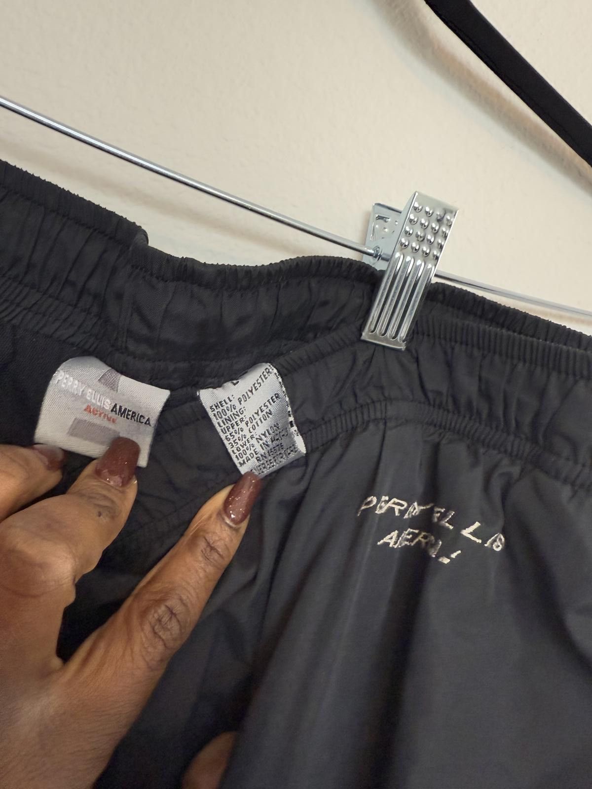 Designer Vintage Perry Ellis America Men's Black Nylon Track Pants Size US 34 / EU 50 - 6 Thumbnail