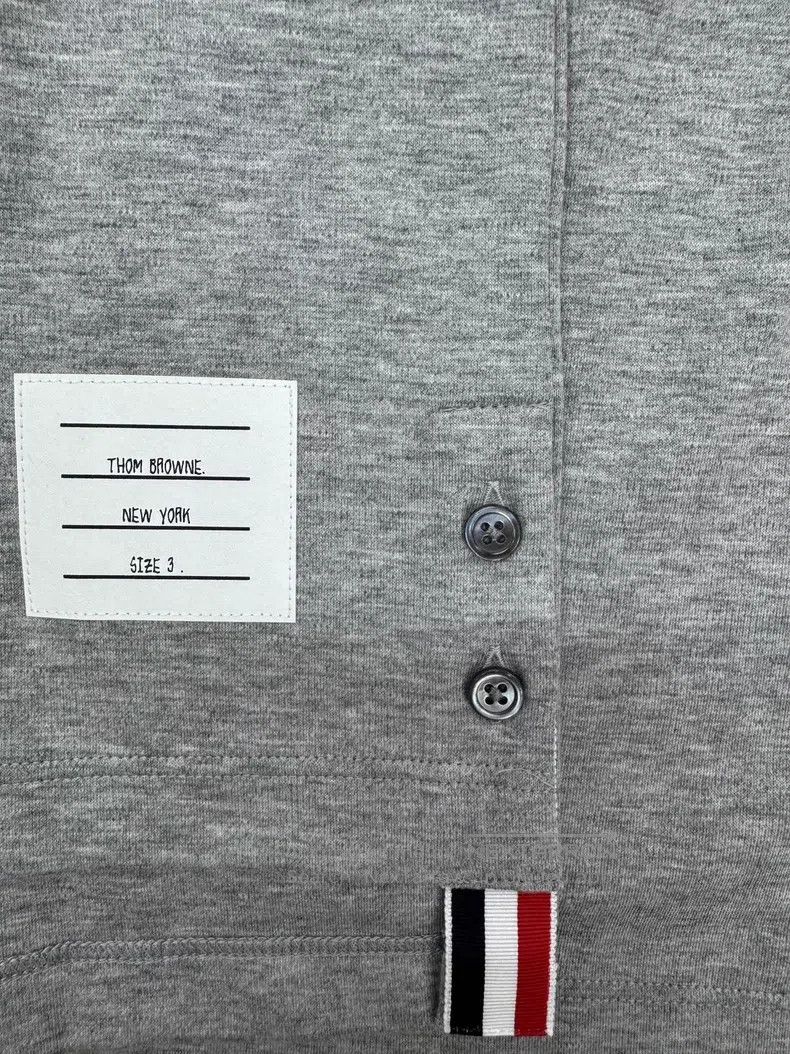 Thom Browne Thom Browne Short Sleeve T-Shirt Size US L / EU 52-54 / 3 - 7 Thumbnail