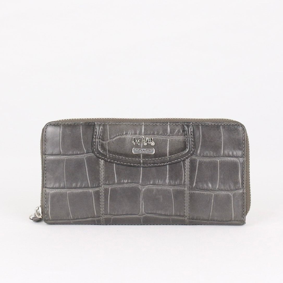 Coach Gray Croc Zip Wallet – Gold Logo Leather Organizer