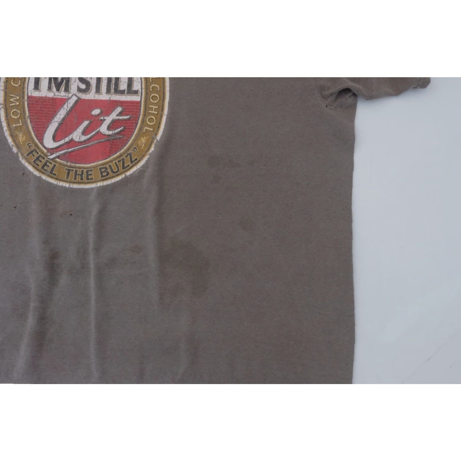 Gildan VINTAGE Amstel Beer Gildan 2XL T-Shirt Brown Graphic 90s Y2K Funny Im Still Lit Mens Shirt Size US XXL / EU 58 / 5 - 6 Thumbnail