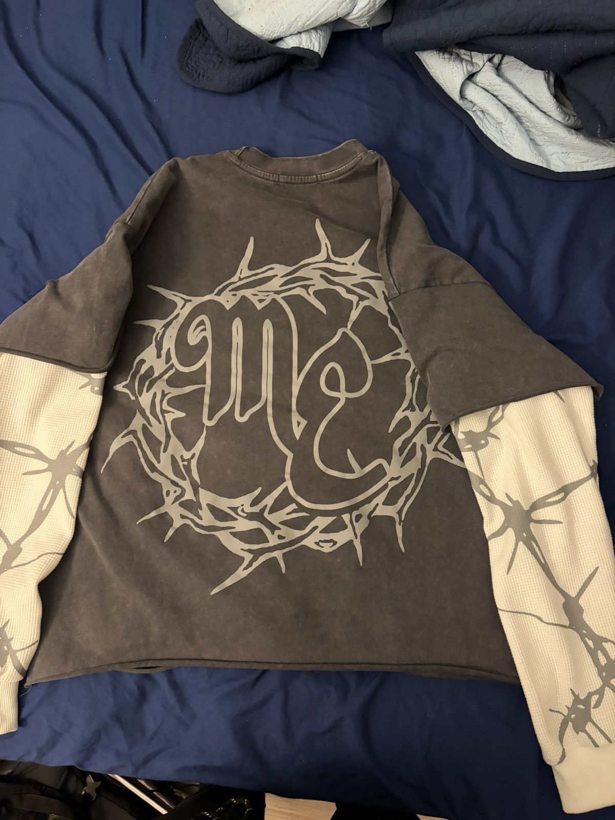 Other Mixed emotion barbed wire longsleeve Size US S / EU 44-46 / 1 - 2 Thumbnail