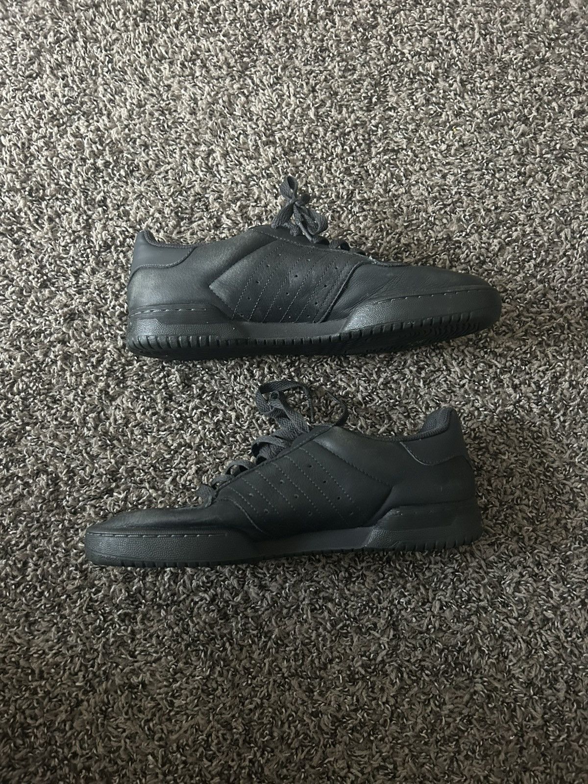 Adidas ADIDAS Yeezy calabasas Powerphase Size US 8.5 / EU 41-42 - 2 Thumbnail