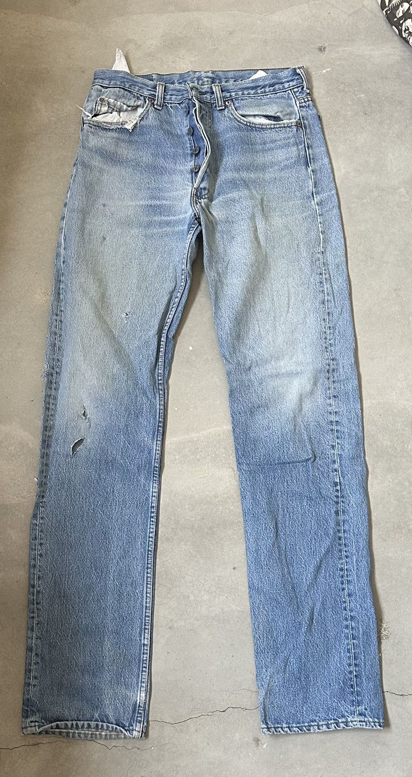 Levi's VINTAGE LEVIS 501 MADE IN USA DENIM PANT Size US 32 / EU 48 - 1 Thumbnail