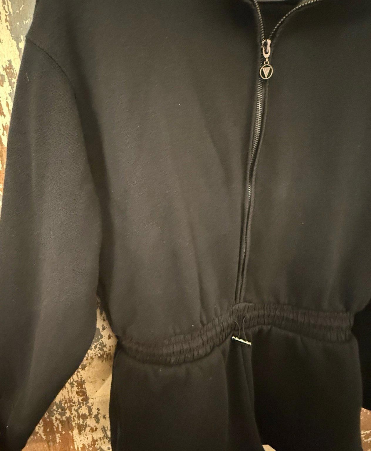 Designer Victoria's Secret On Point Black Cotton Romper, size medium Size 32" / US 10 / IT 46 - 3 Thumbnail