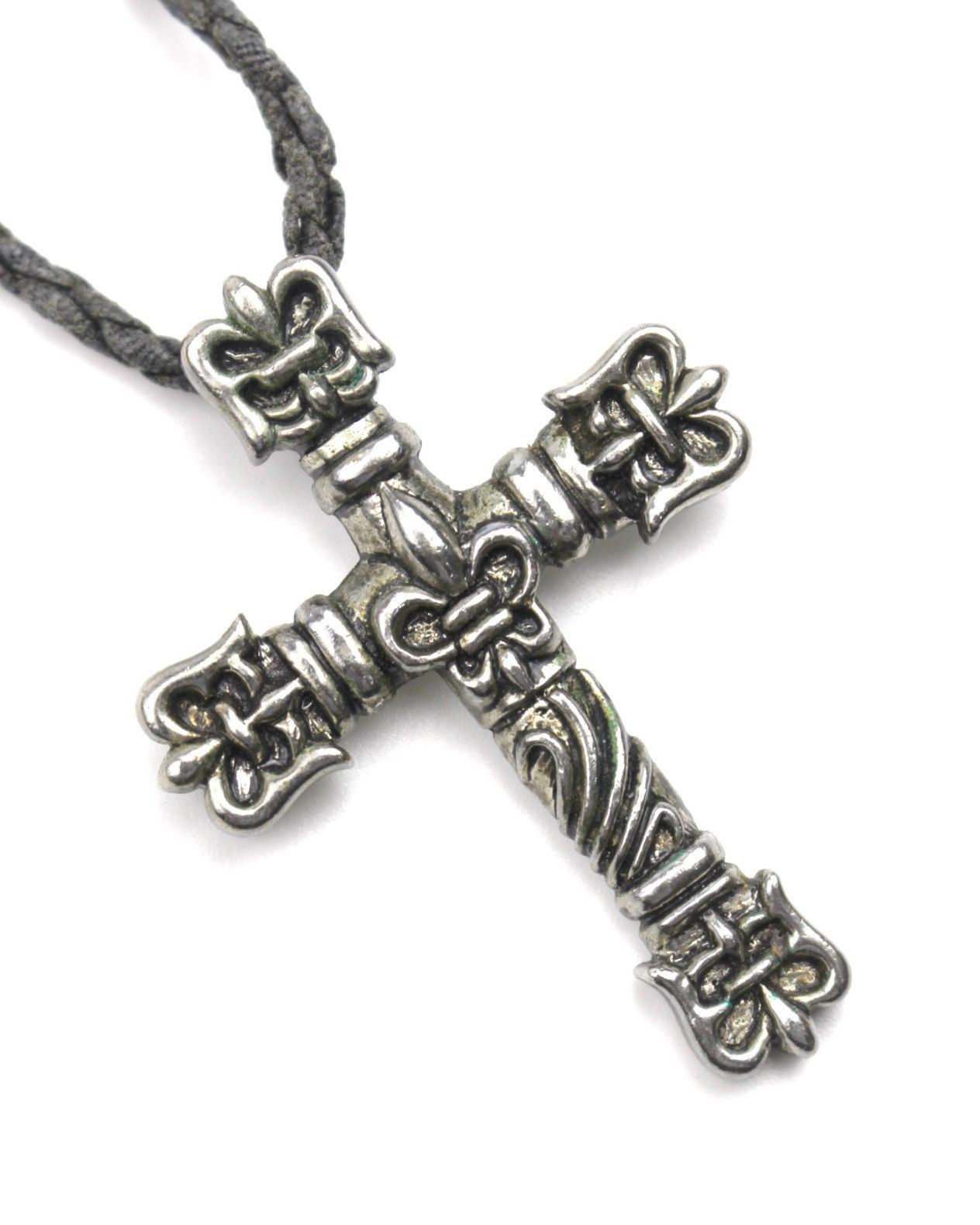 If Six Was Nine 2000S JAPANESE MADE ANTIQUE SILVER ORNATE CROSS NECKLACE Size ONE SIZE - 3 Thumbnail