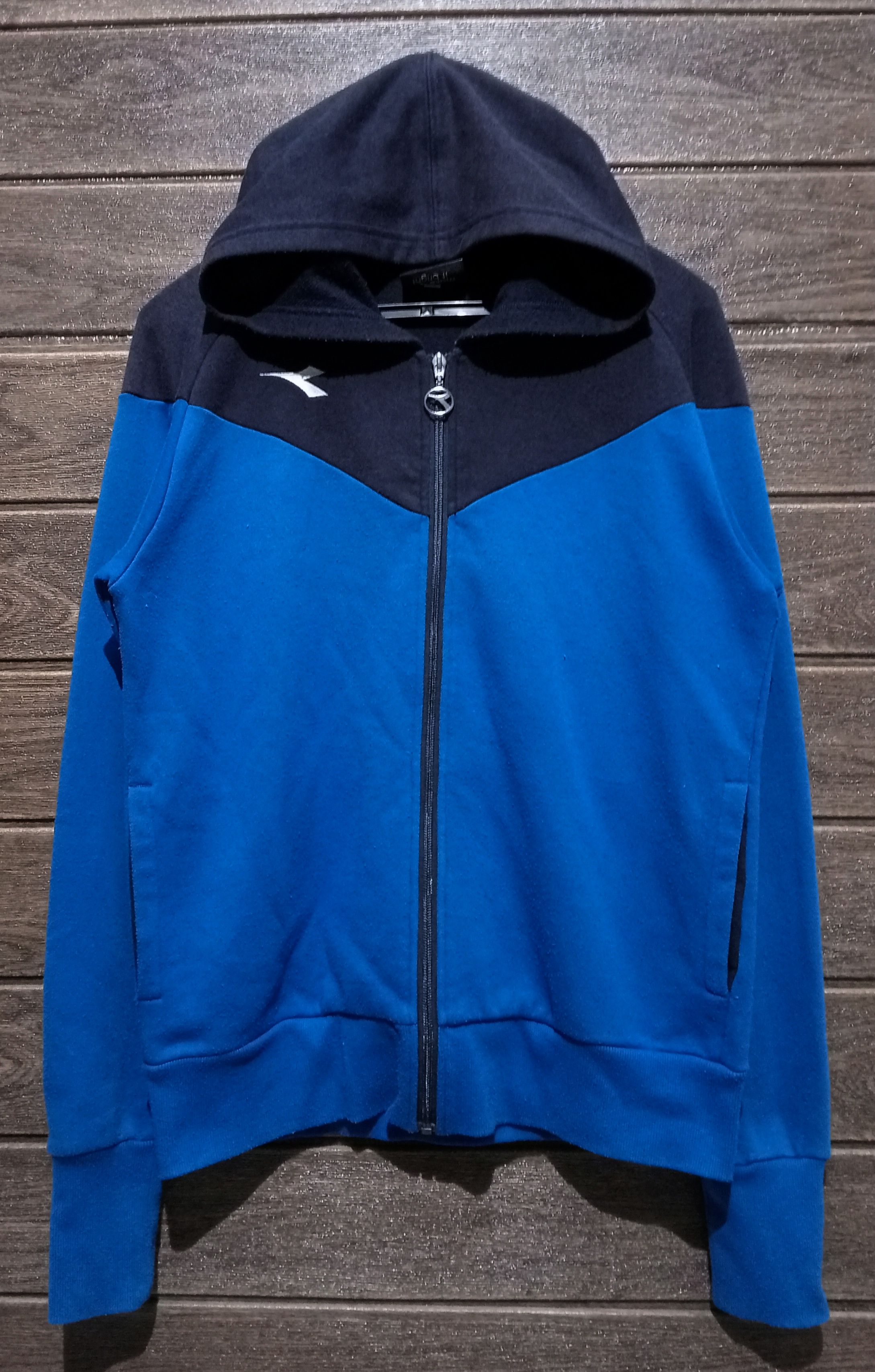 Diadora Vintage Diadora Zipper Pullover Hoodie Very Rare Size US M / EU 48-50 / 2 - 1 Thumbnail