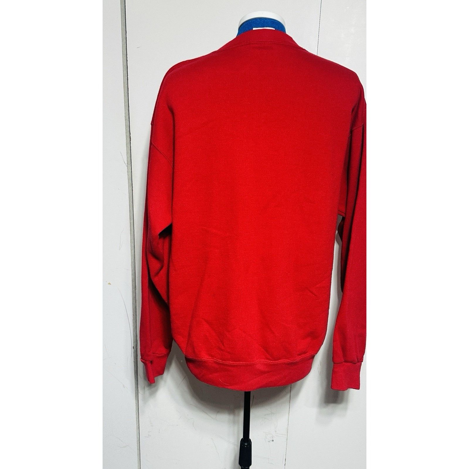 Tultex Vtg Aop Looney Tunes Bugs Bunny Daffy Red Xmas Sweatshirt L Size US L / EU 52-54 / 3 - 6 Thumbnail