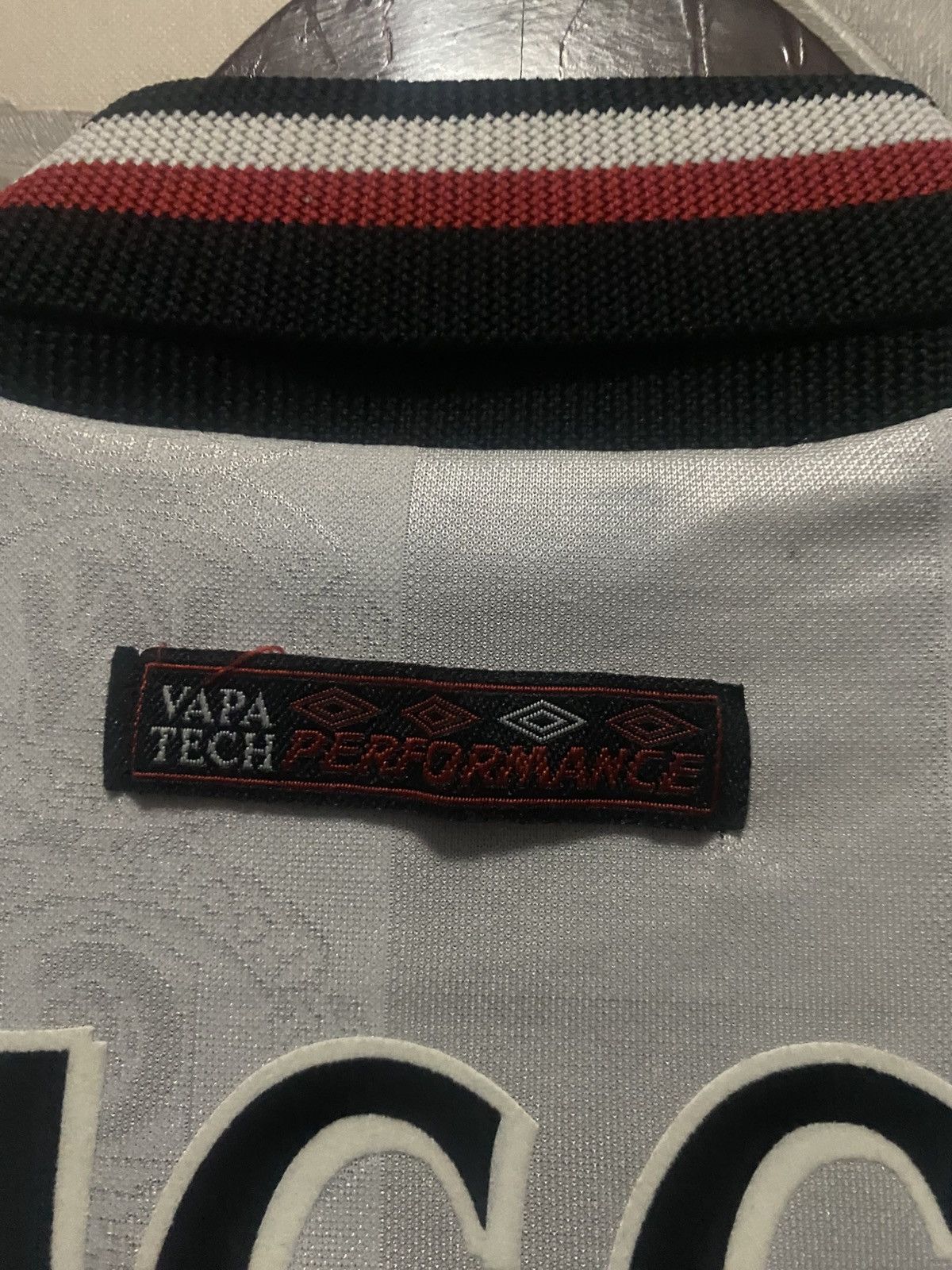 Umbro rare vintage jersey manchester united away 97/98/99 Size US XXL / EU 58 / 5 - 10 Thumbnail
