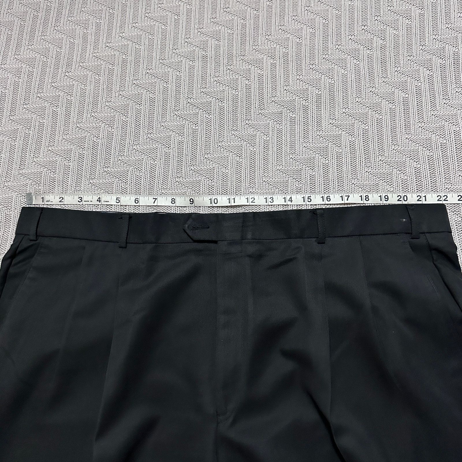Burberry Vintage Burberry black dress slacks Size US 42 / EU 58 - 7 Thumbnail