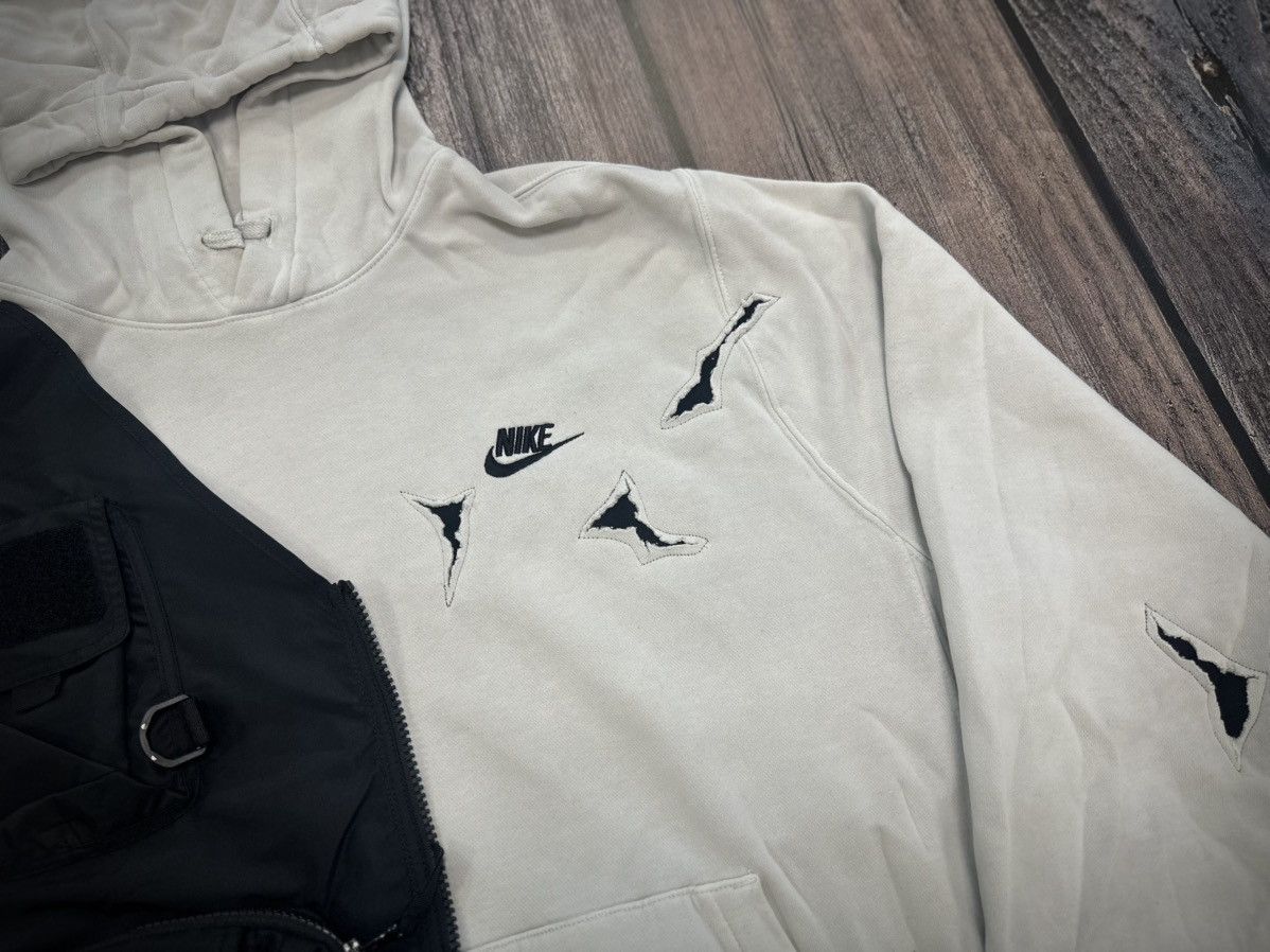 Nike Nike Custom Hoodie Vintage 90s Y2K Reworked Size US M / EU 48-50 / 2 - 3 Thumbnail