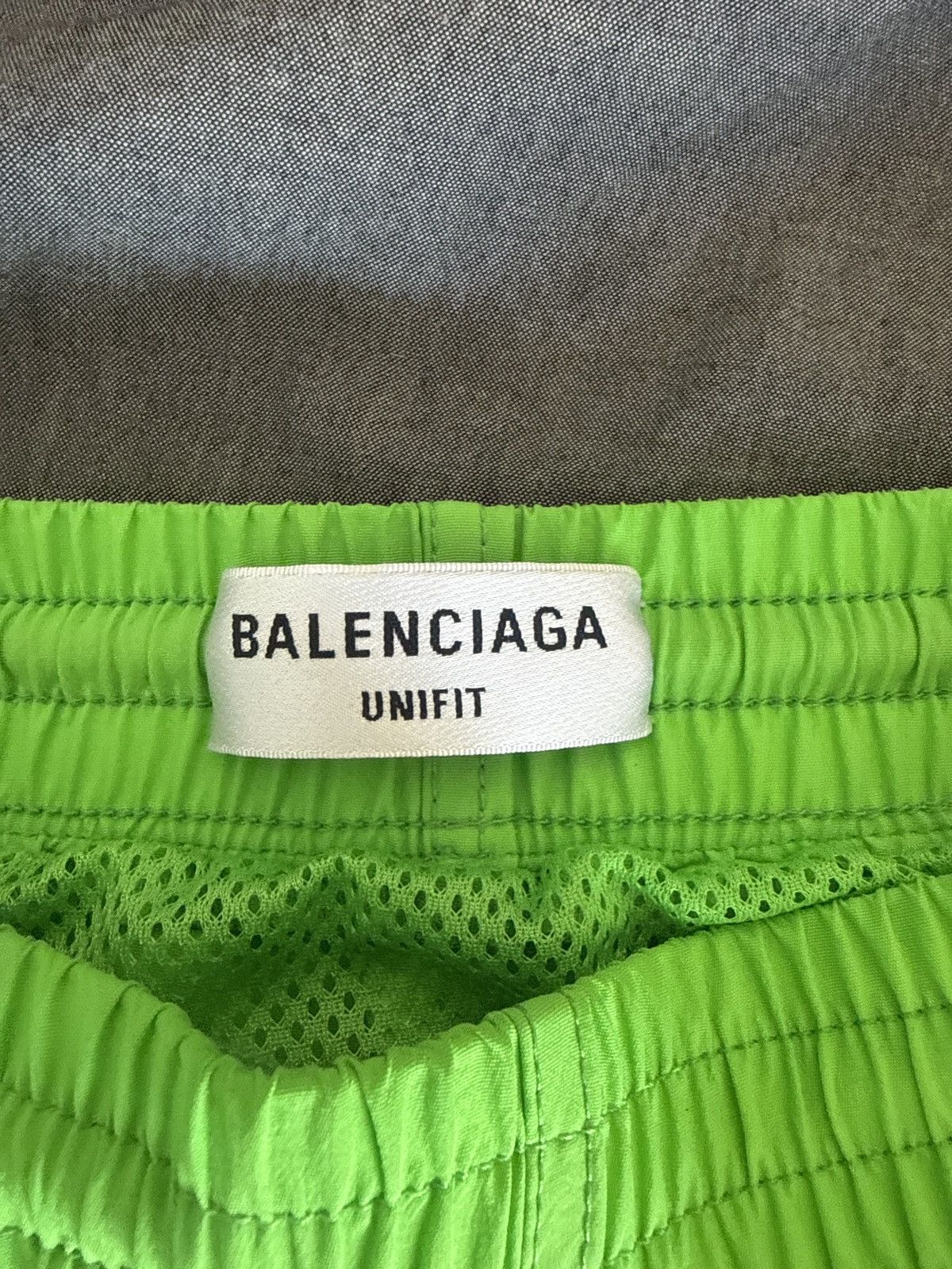 Balenciaga Balenciaga tracksuit nylon shorts XS unisex Size 25" / US 0 / IT 36 - 4 Thumbnail