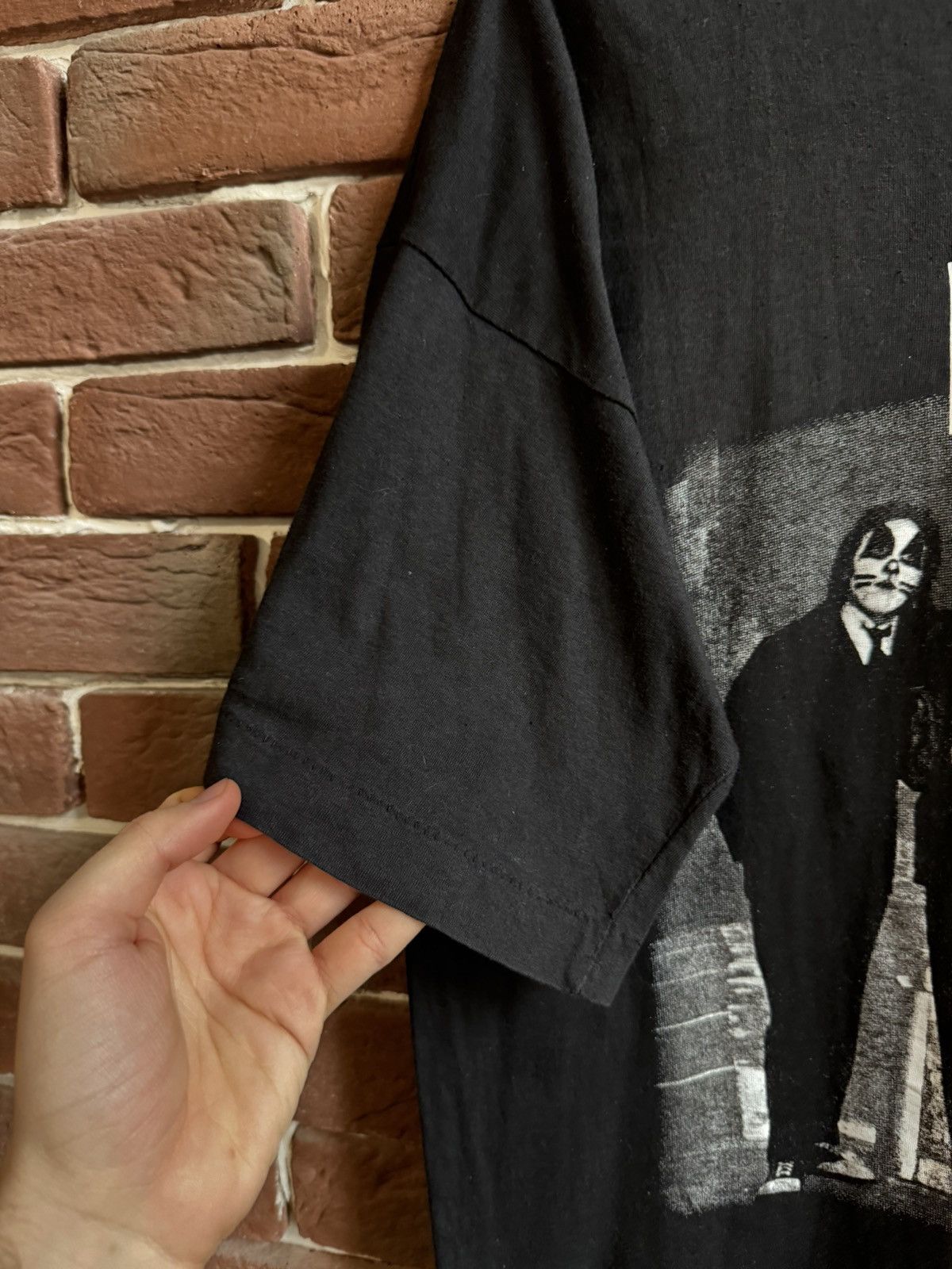 Band Tees Rare vintage 90s Kiss Dressed to Kill Rock Metal Band Tees Size US L / EU 52-54 / 3 - 6 Thumbnail
