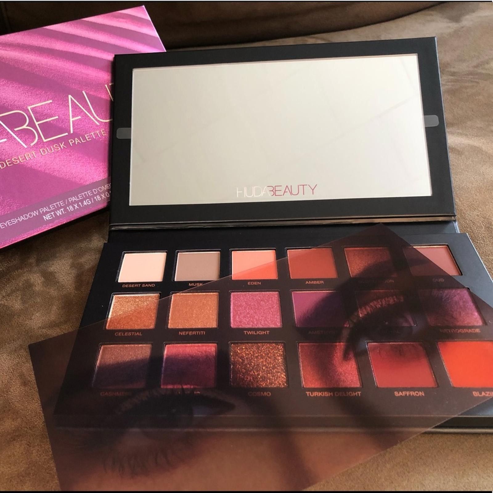 Other NIB NWT Huda Beauty Desert Dusk Eyeshadow Palette Size ONE SIZE - 1 Thumbnail