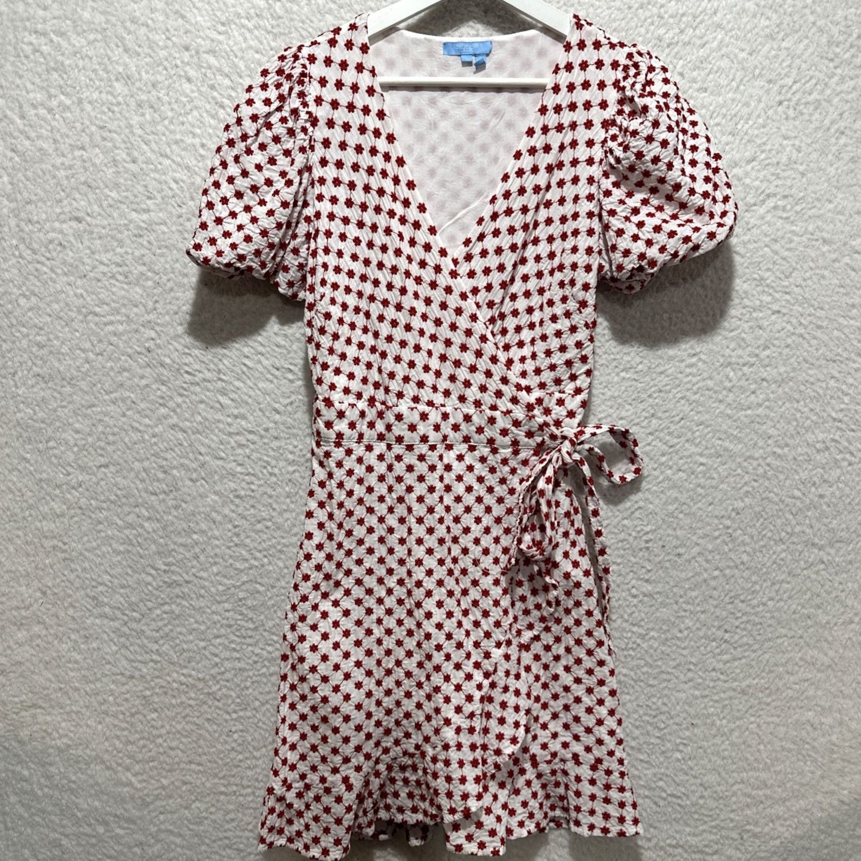 Vintage Draper James Wrap Dress Women’s L Red Floral Embroidery Puff Sleeve Cottagecore Size L / US 10 / IT 46 - 2 Thumbnail