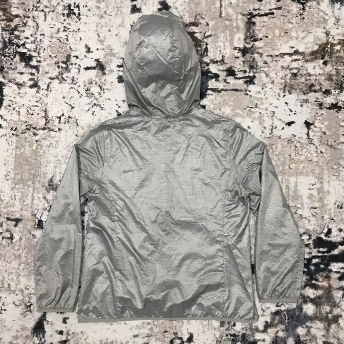 Japanese Brand Uniqlo Running Windbreaker Jacket Hoodie Size S / US 4 / IT 40 - 2 Thumbnail