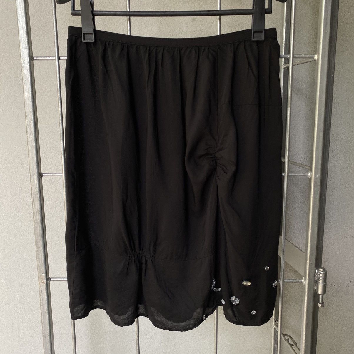 Sunao Kuwahara Sunao Kuwahara Black Ruched Skirt with Gem Accents Size 30" / US 8 / IT 44 - 3 Thumbnail