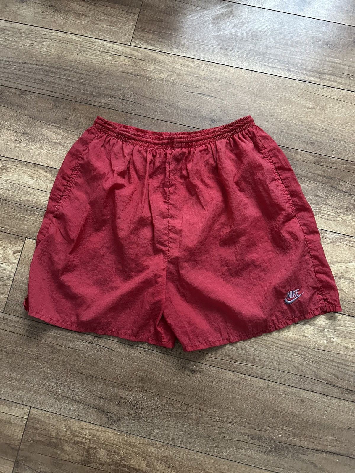 Nike Nike Vintage Nylon Shorts Big Logo 90s Size US 34 / EU 50 - 5 Thumbnail