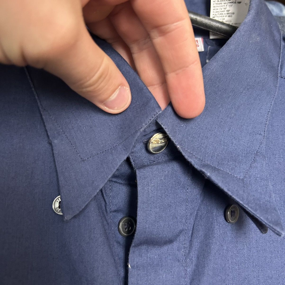 Versace Luxury Versace Classic small logo button designer VTG shirt Size US L / EU 52-54 / 3 - 9 Thumbnail