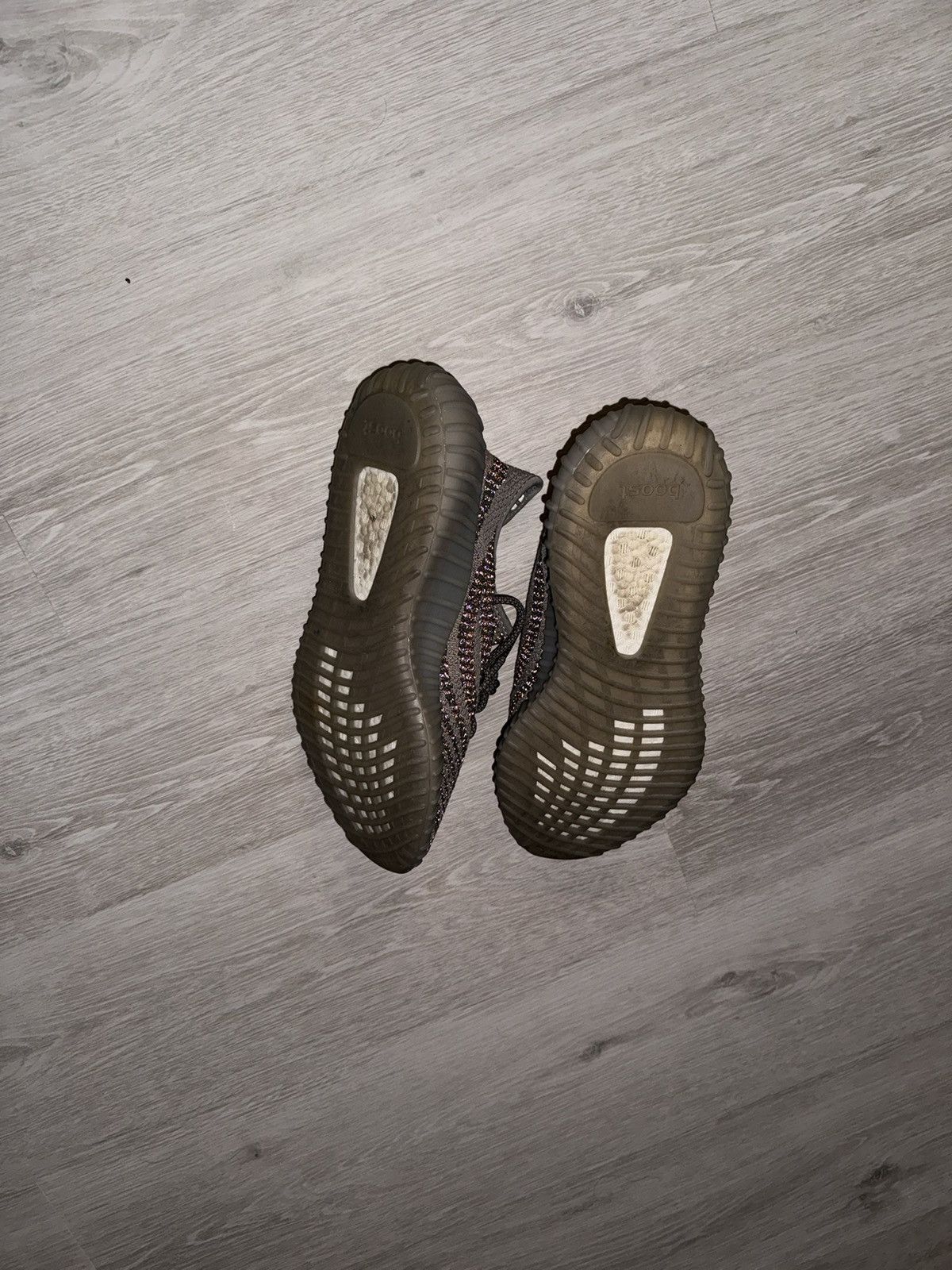Adidas × Yeezy YEEZY 350 V2 BELUGA REFLECTIVE Size US 12 / EU 45 - 4 Thumbnail
