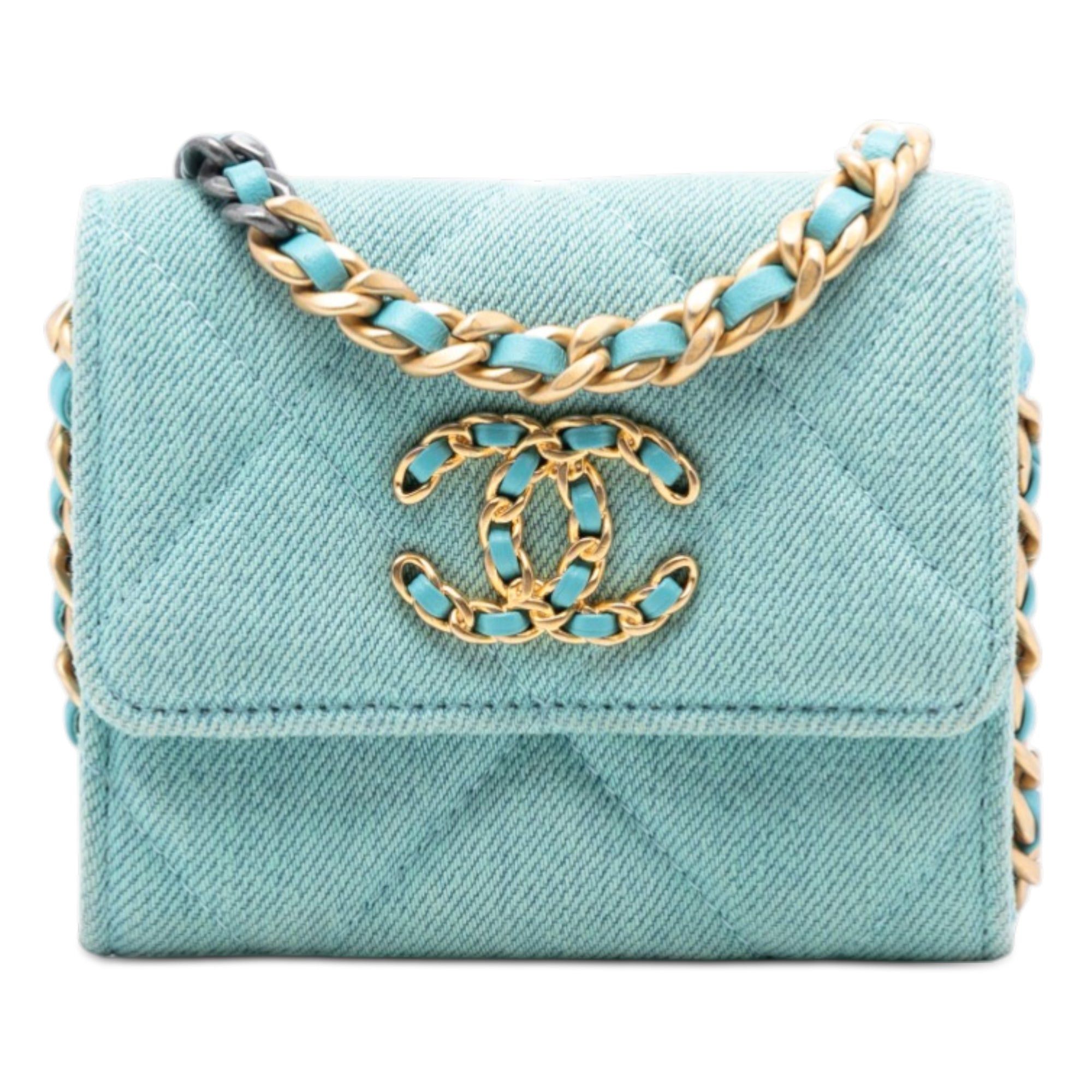Chanel Quilted Denim 19 Card Holder with Chain Size ONE SIZE - 1 Thumbnail