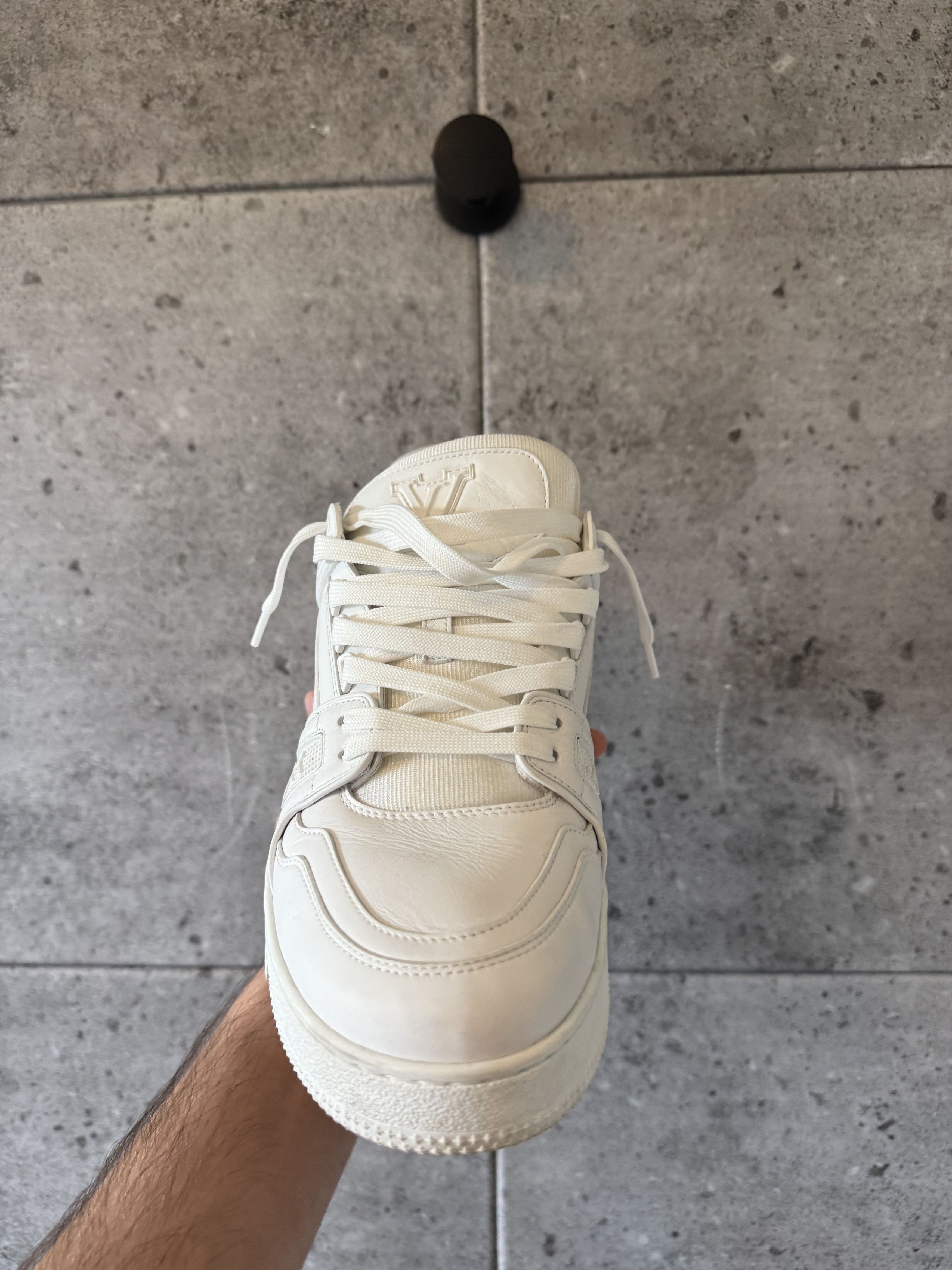 Louis Vuitton Louis Vuitton Virgil abloh all white trainers sneakers Size US 9.5 / EU 42-43 - 6 Thumbnail