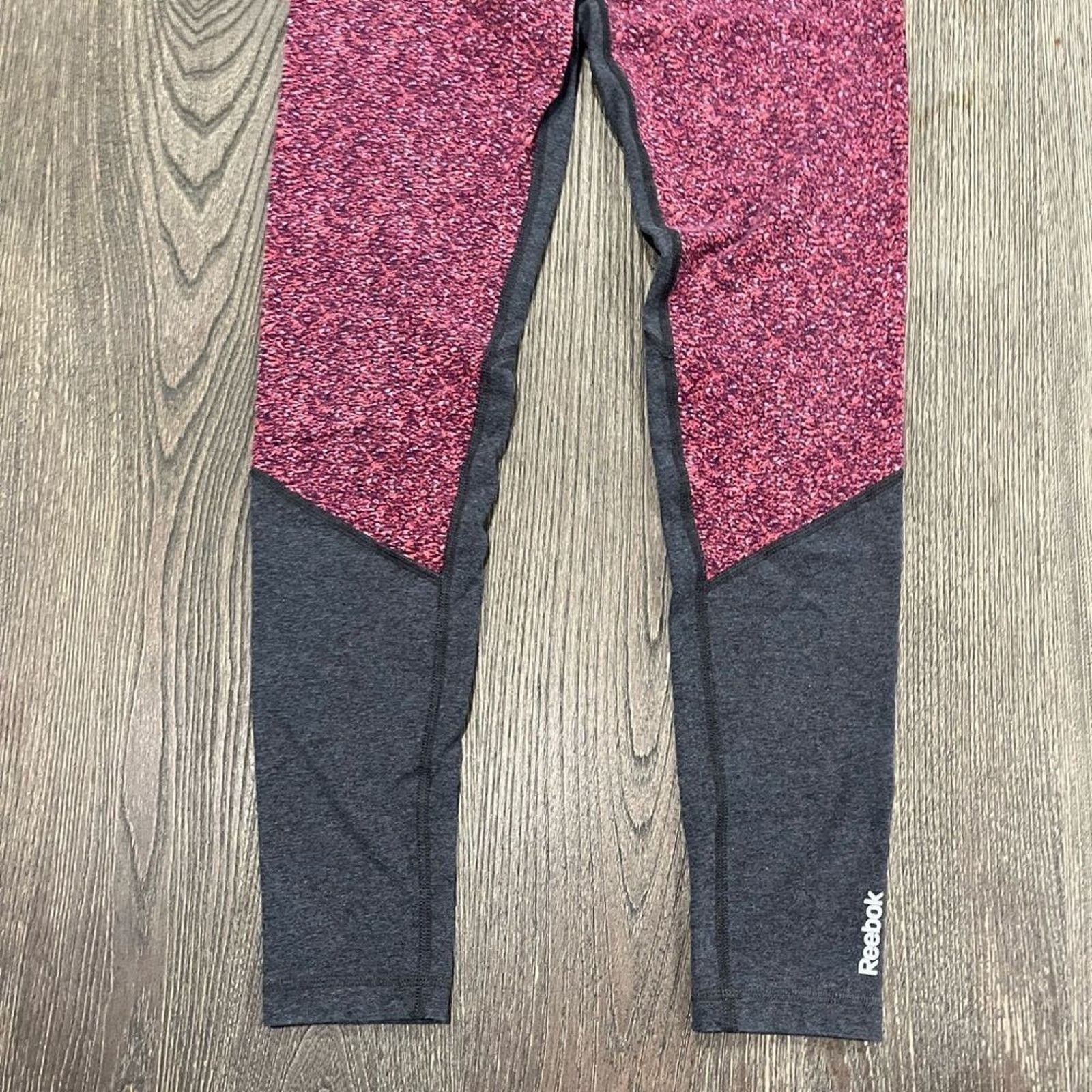 Reebok Reebok Leggings High Waist Workout Red Gray Small Size 27" / US 4 / IT 40 - 2 Thumbnail