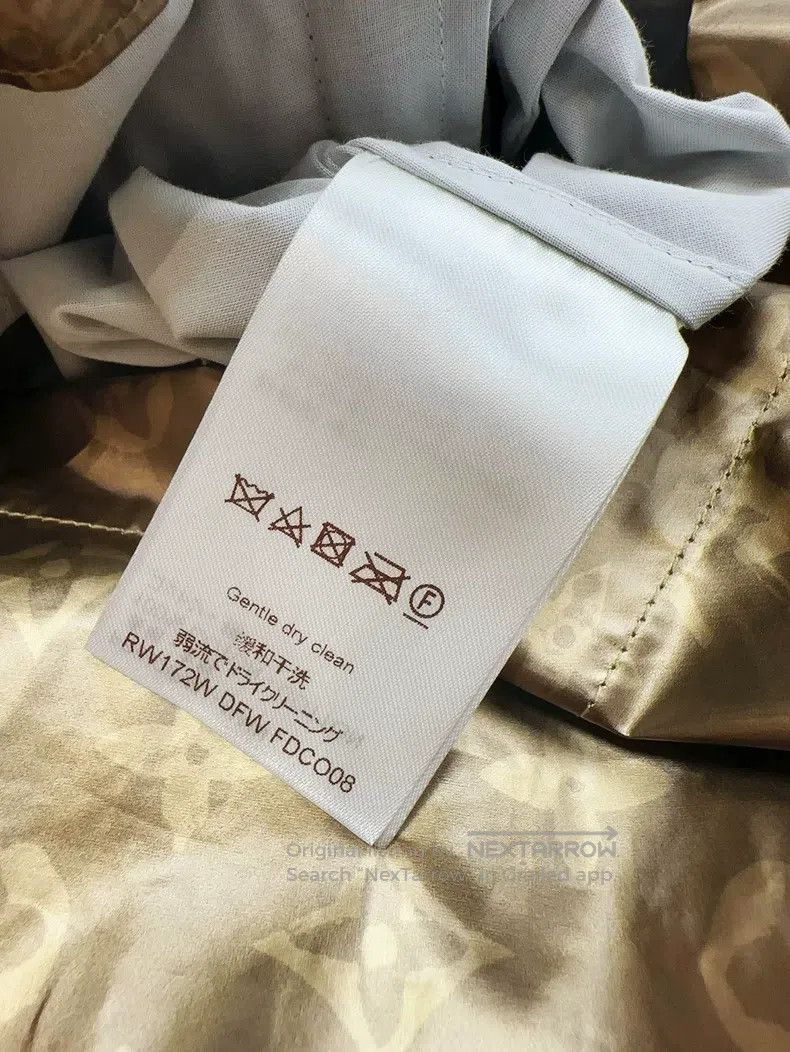 Louis Vuitton Louis Vuitton Light Gold Coated Full Logo Jacket Size XXS / US 00 / IT 34 - 9 Thumbnail