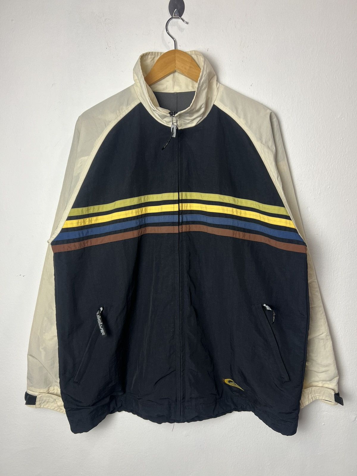Quiksilver Vintage Quiksilver Chest Stripes Windbreaker Size US L / EU 52-54 / 3 - 1 Thumbnail