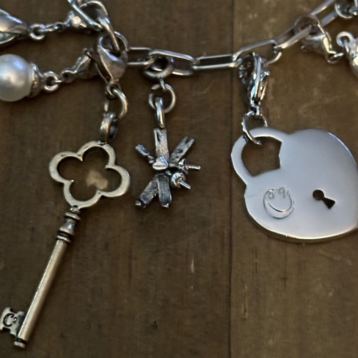 Other Silver tone loaded charm bracelet Size ONE SIZE - 6 Thumbnail