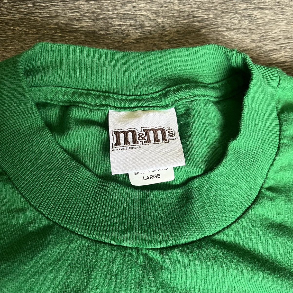 Vintage Vintage 2000s M&M Big Graphic All Over Print Green Logo Tee Size US L / EU 52-54 / 3 - 5 Thumbnail