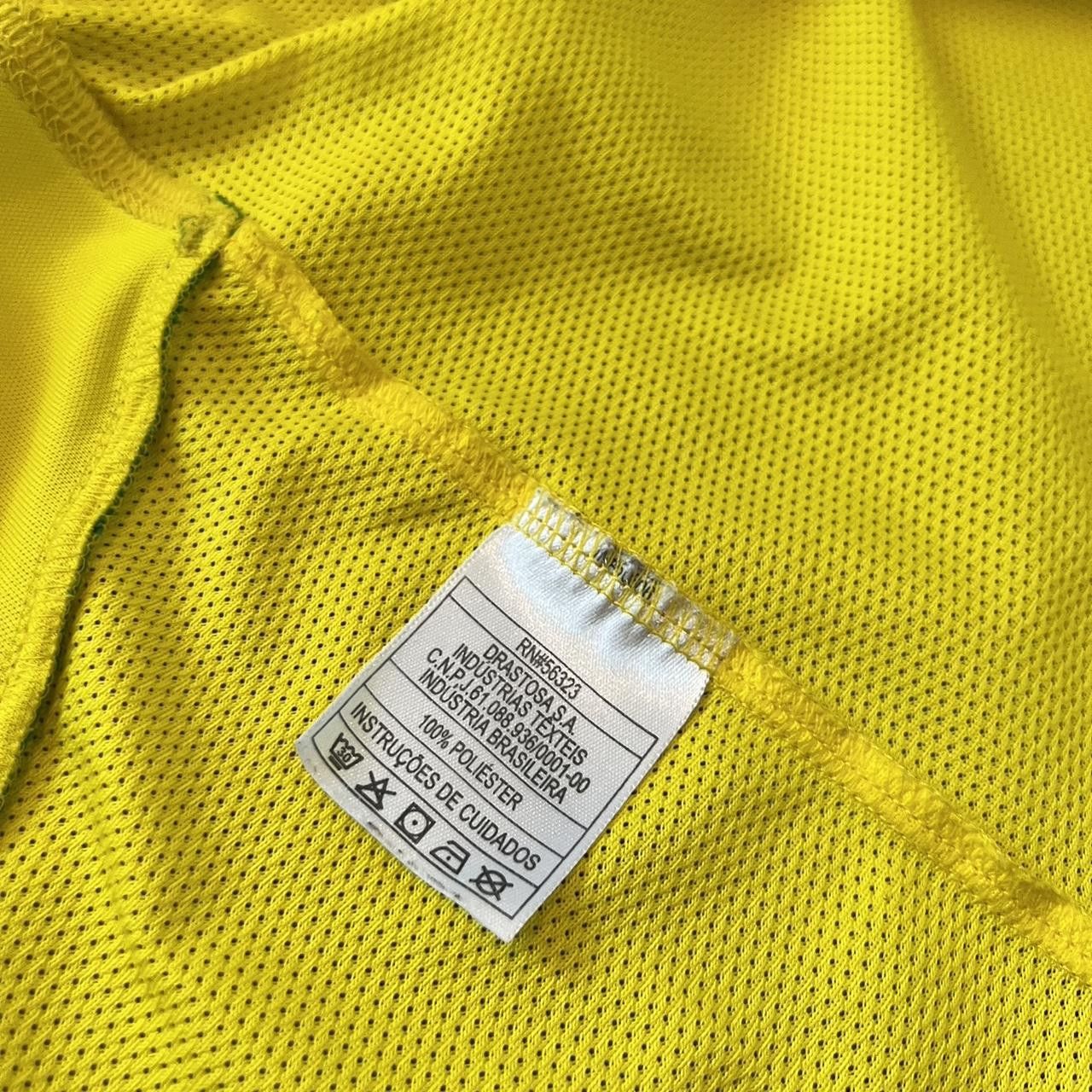 Nike 2004-06 Brasil Nike Home Football Shirt Ronaldo Ronaldinho Size US L / EU 52-54 / 3 - 5 Thumbnail